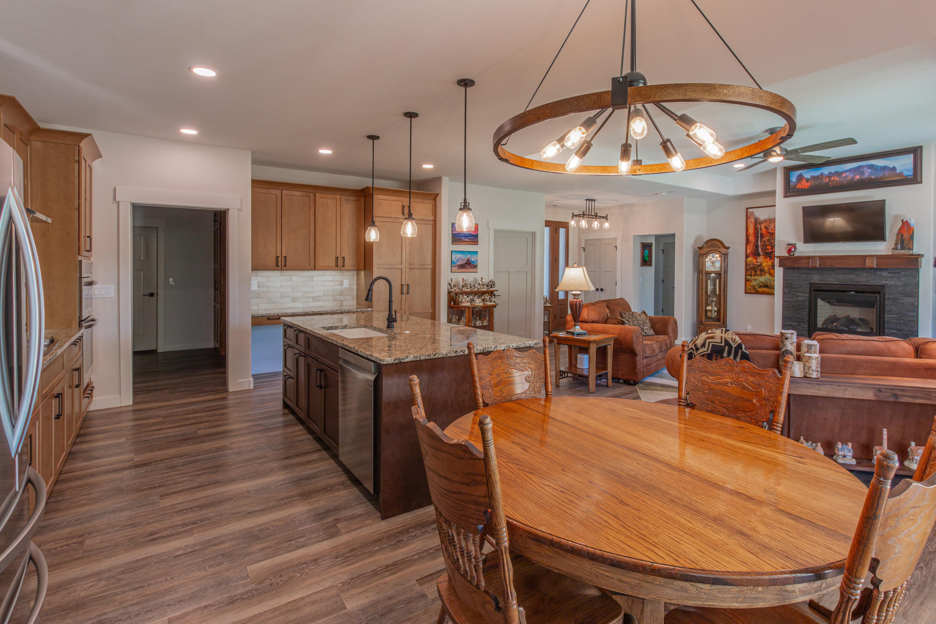 25 Wishbone Way