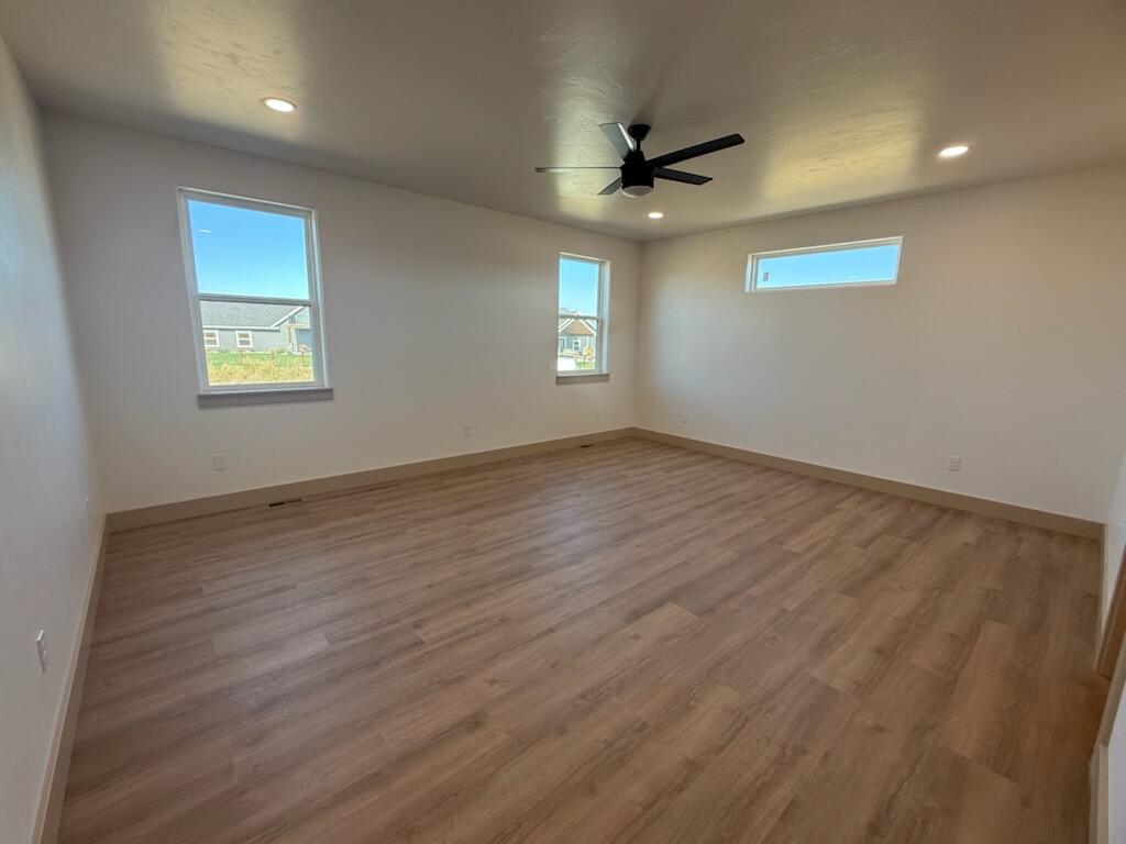 3 Thunderbird Drive