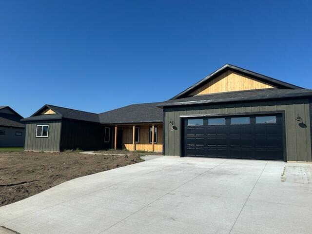 3 Thunderbird Drive