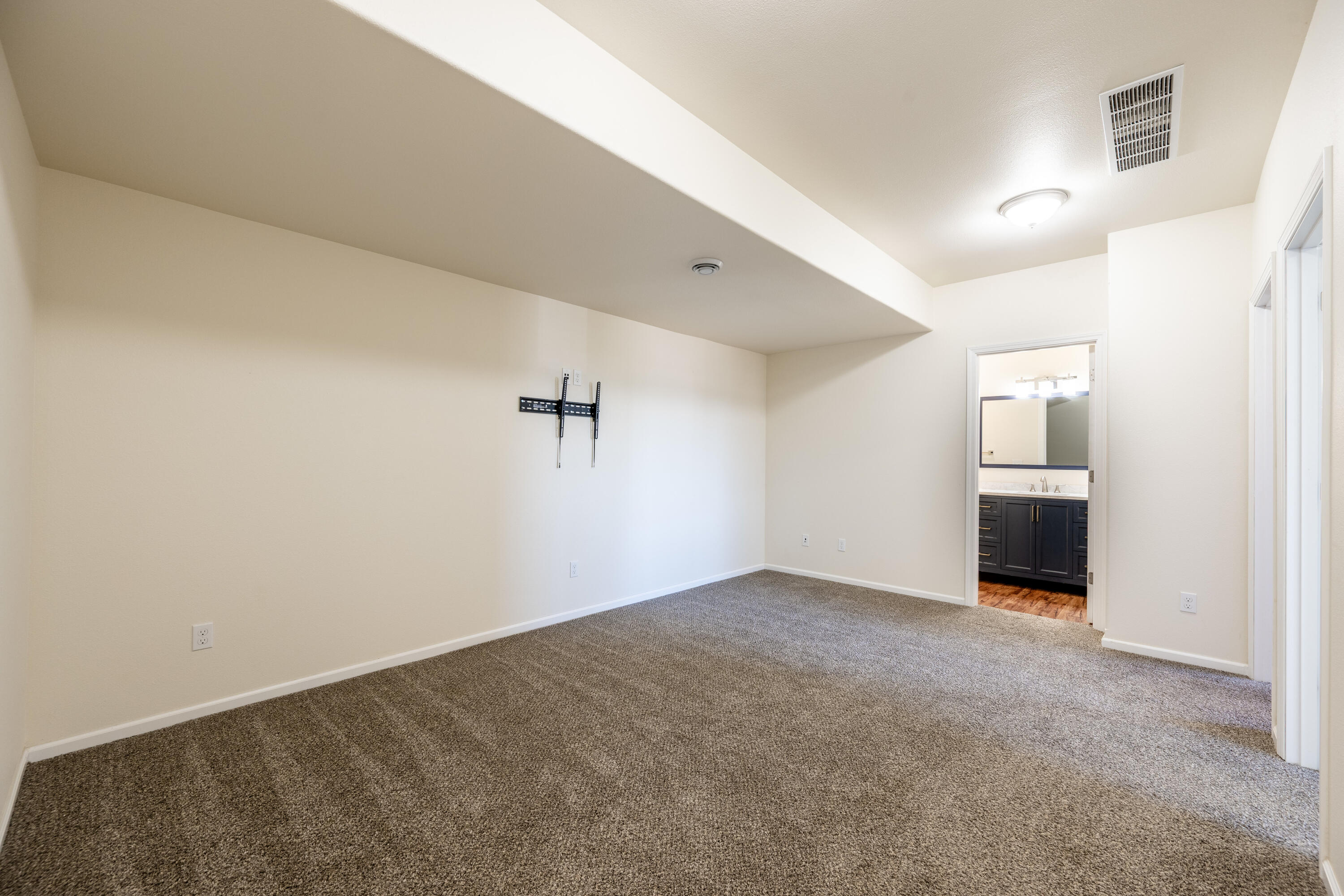 1120 Fleming Boulevard