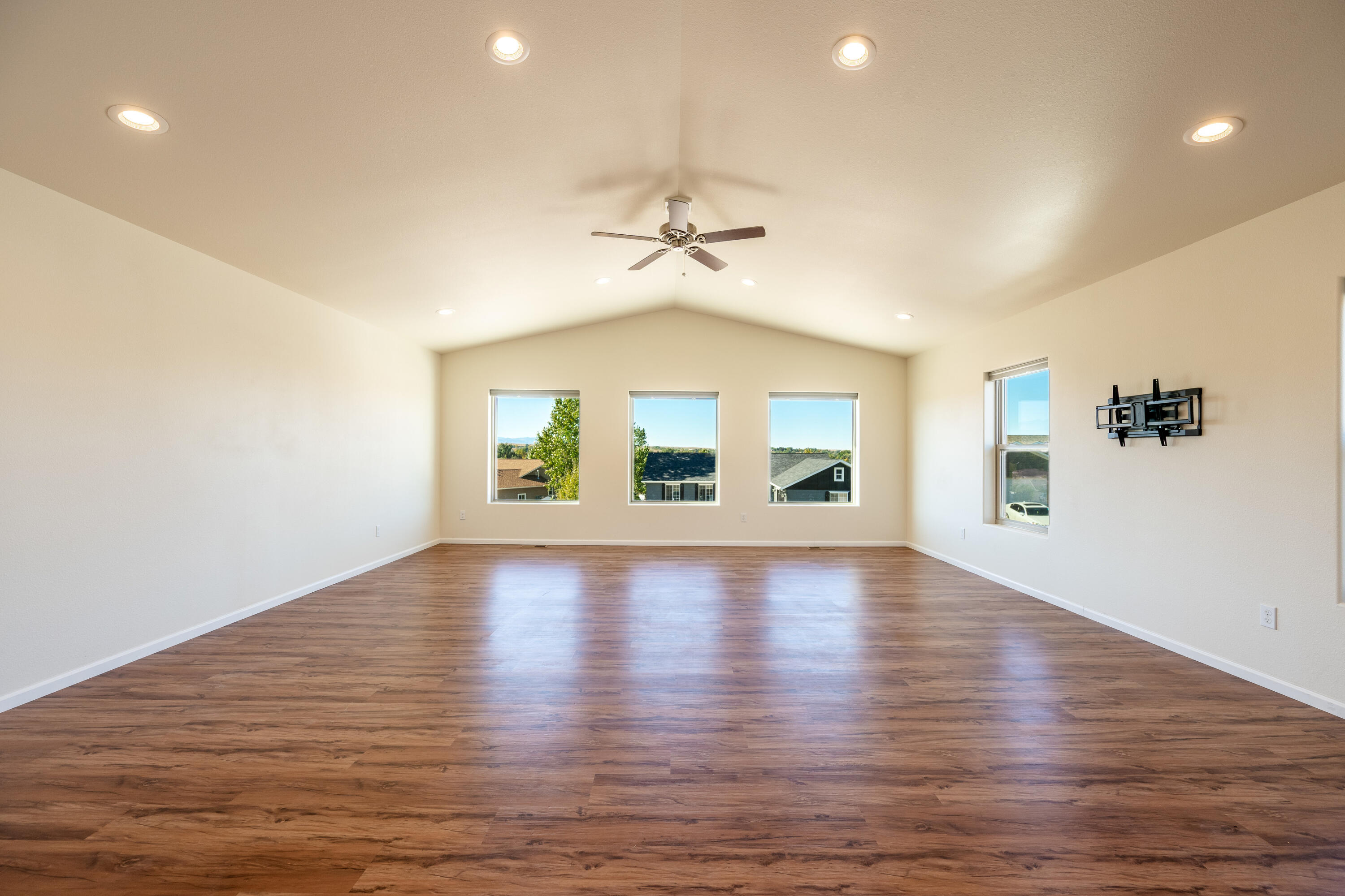 1120 Fleming Boulevard