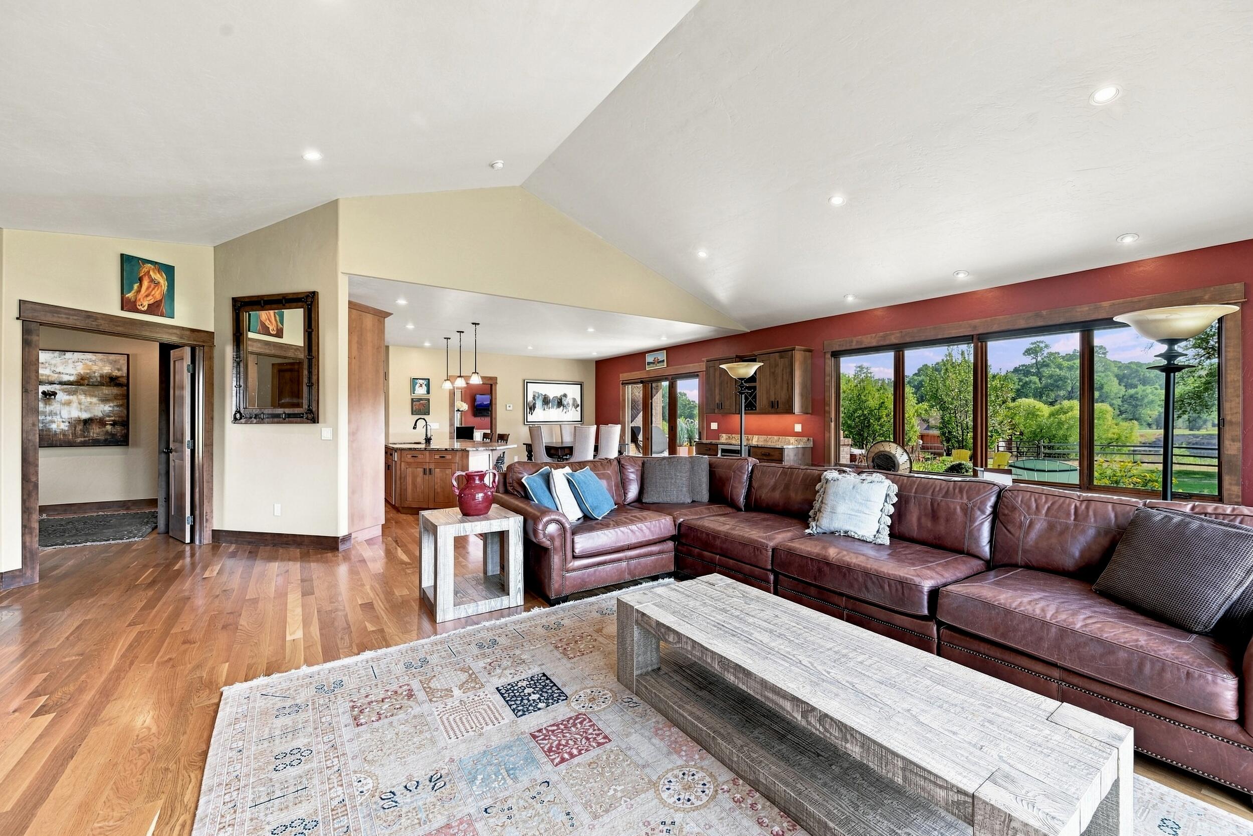 49 Club House Drive