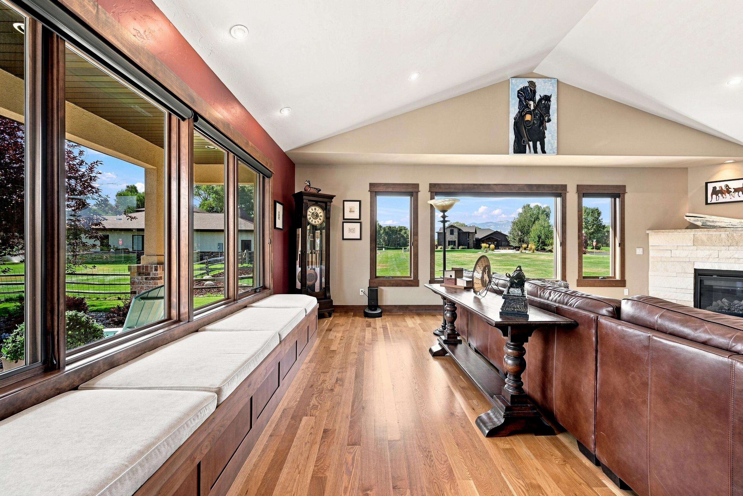 49 Club House Drive