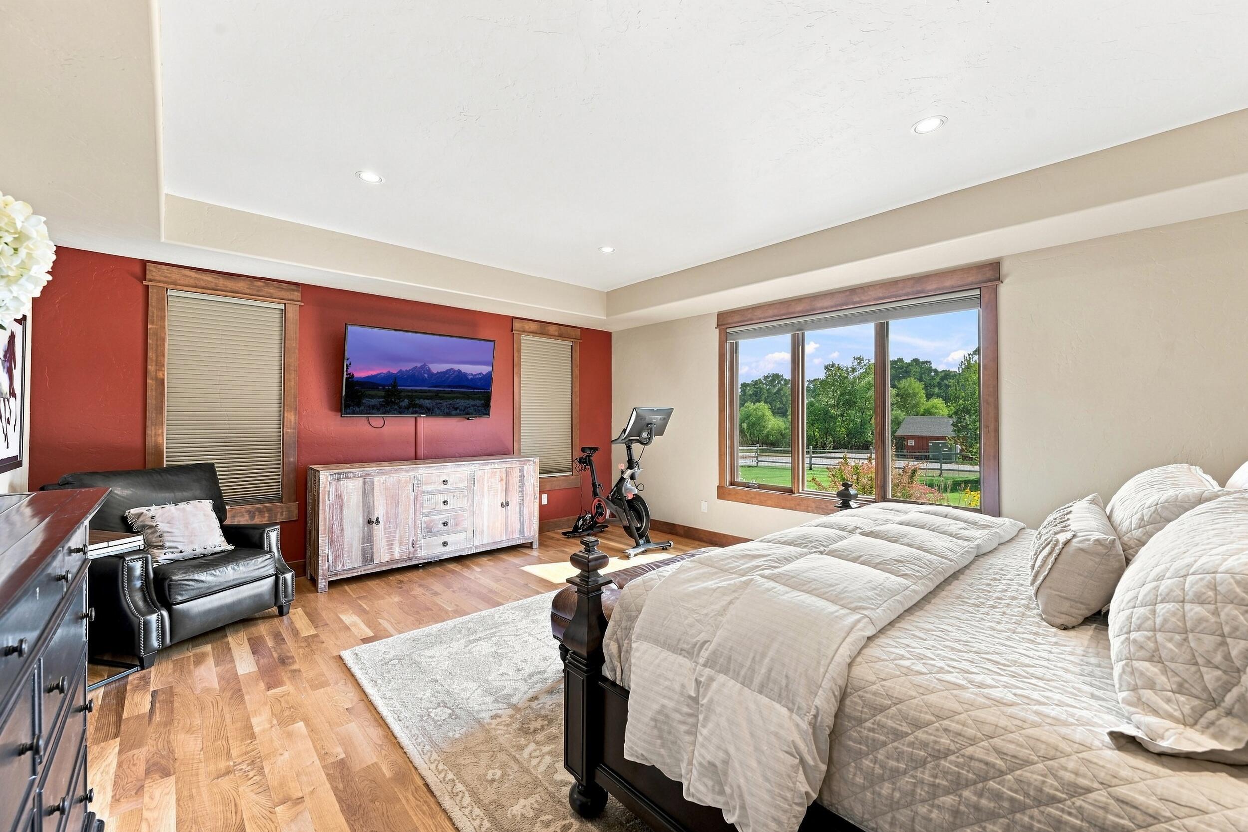 49 Club House Drive