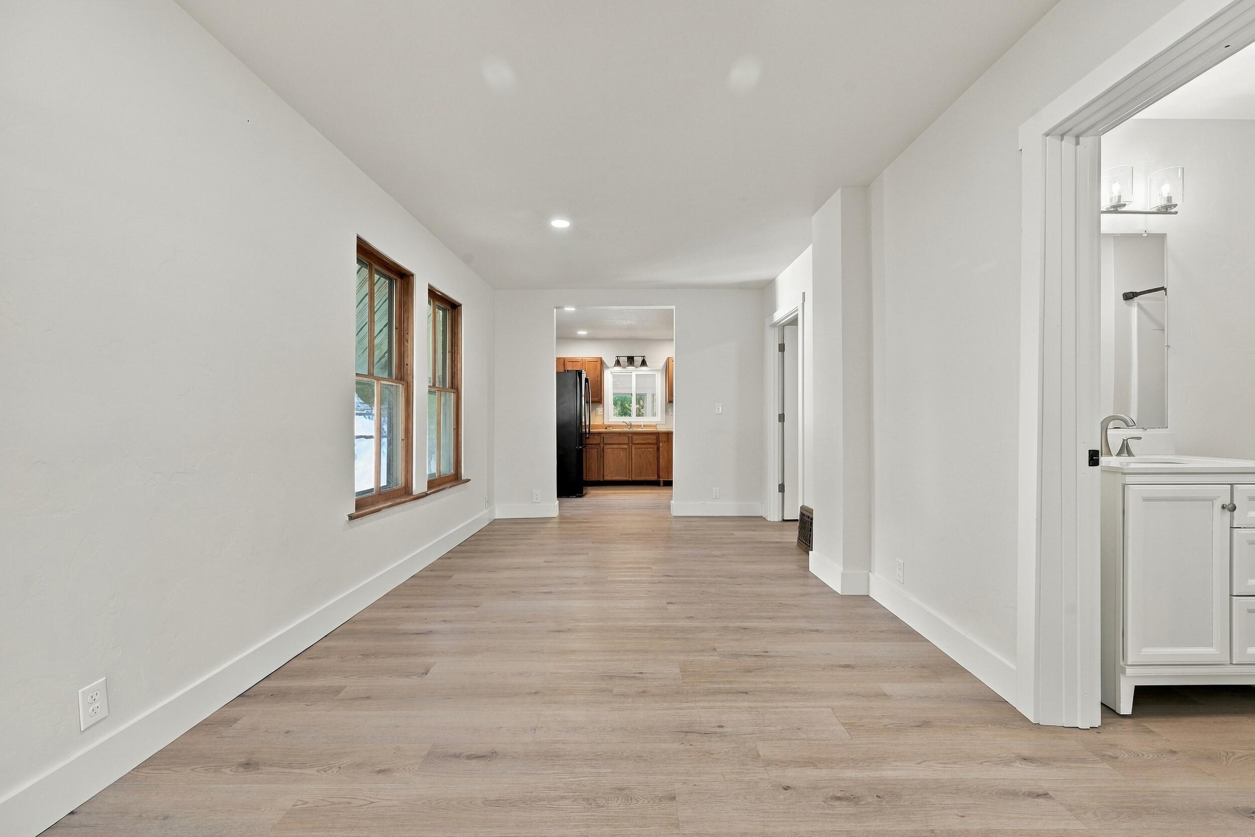 863 W Works Street