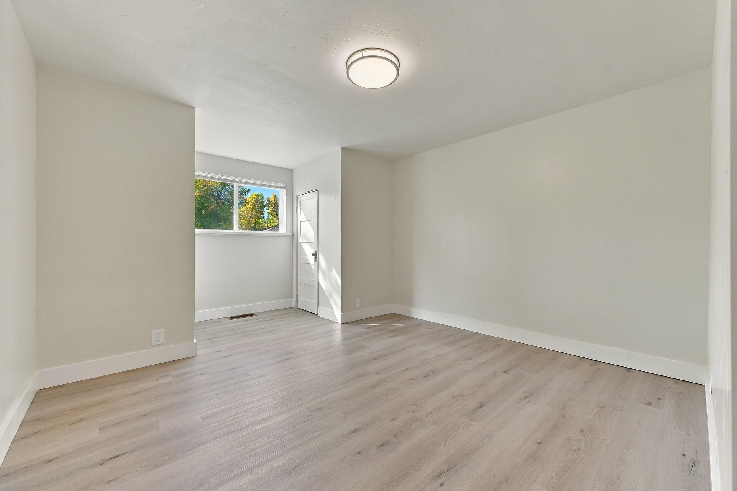 863 W Works Street