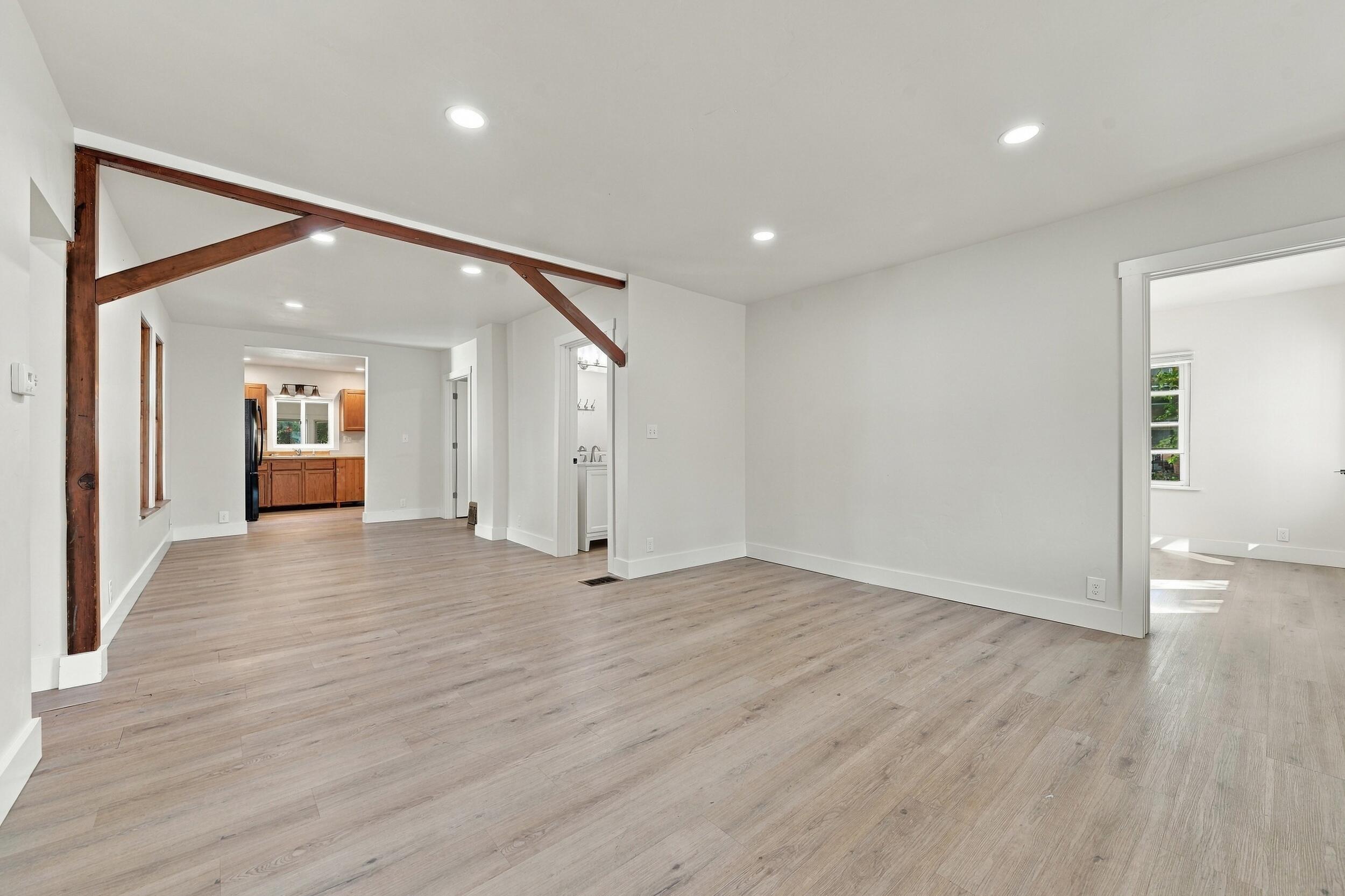 863 W Works Street