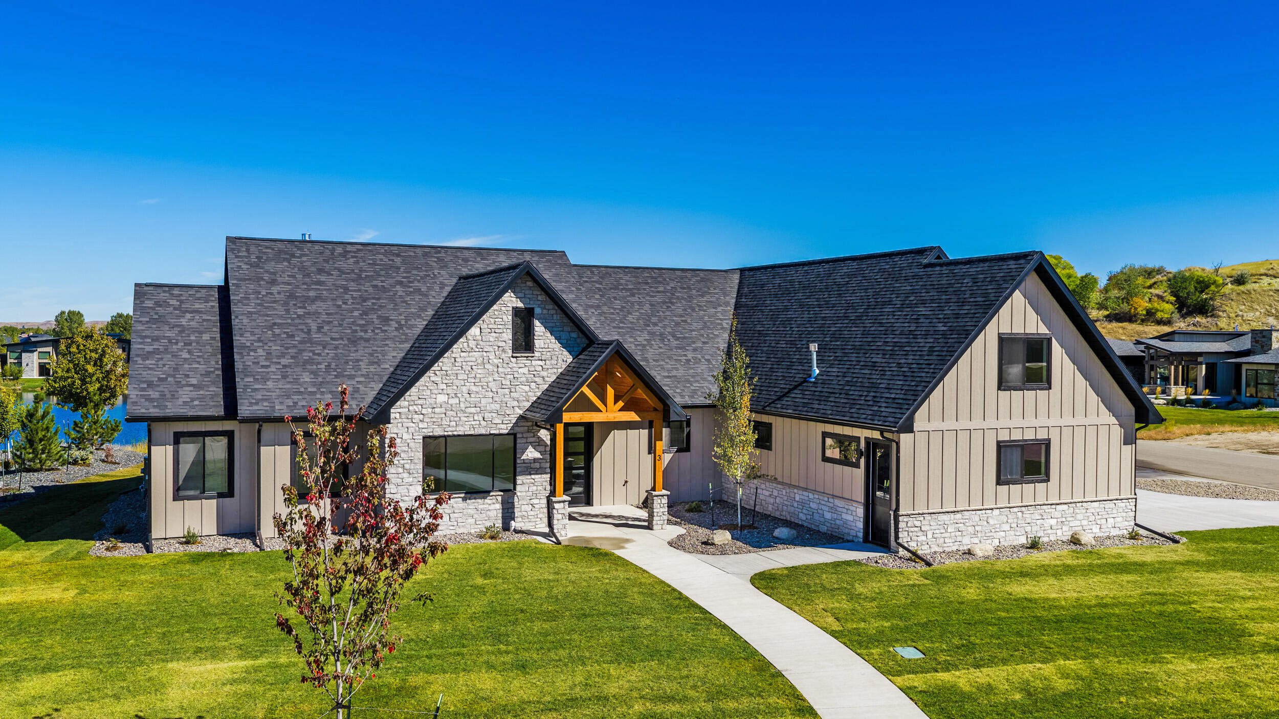 3 Dundee Cove