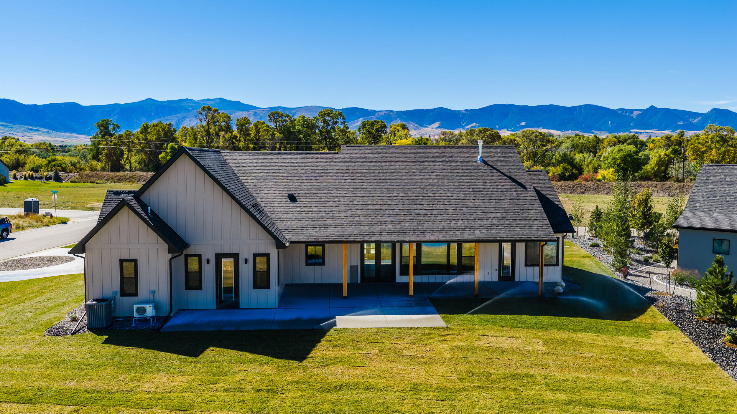3 Dundee Cove