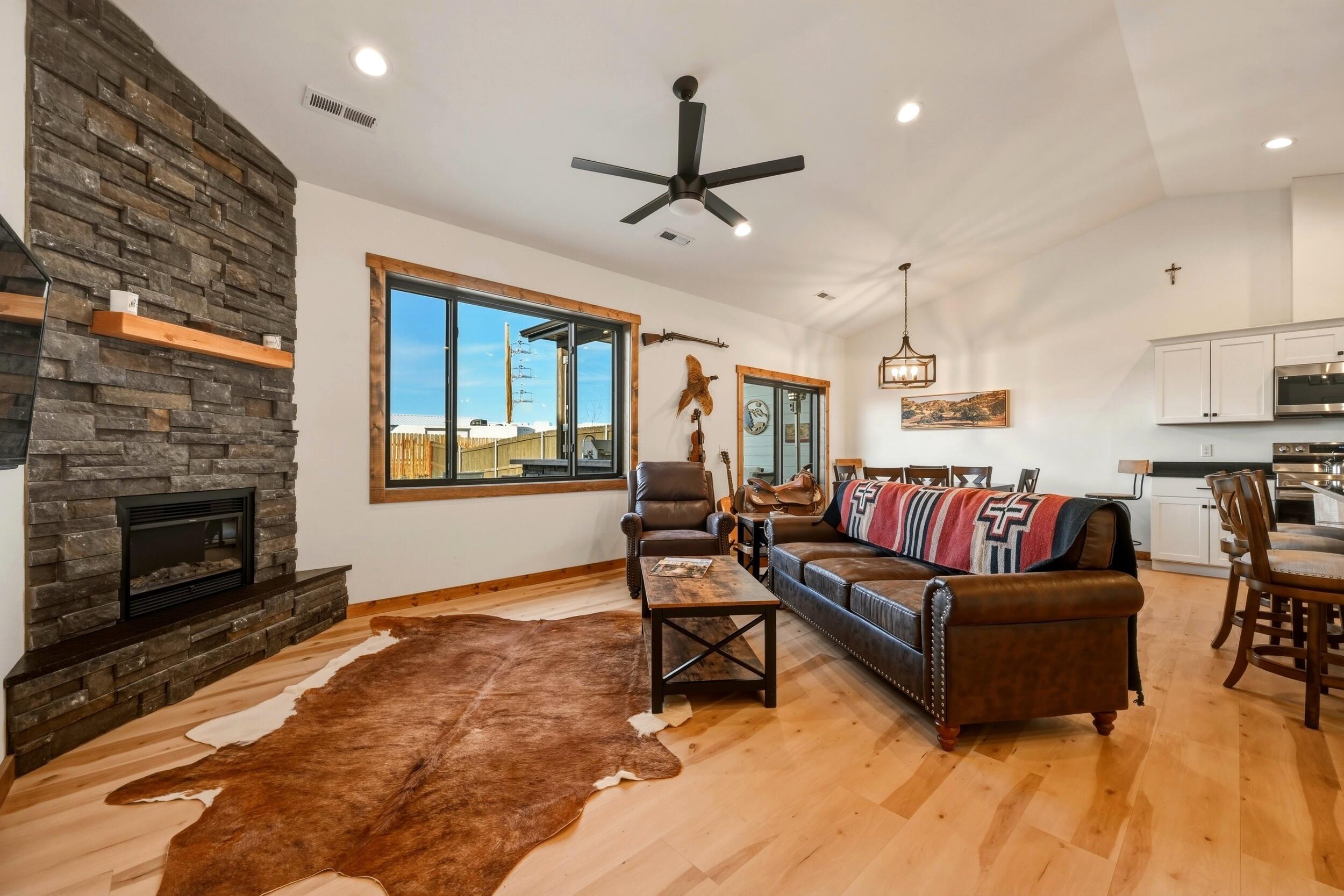 1353 Stoneridge Drive