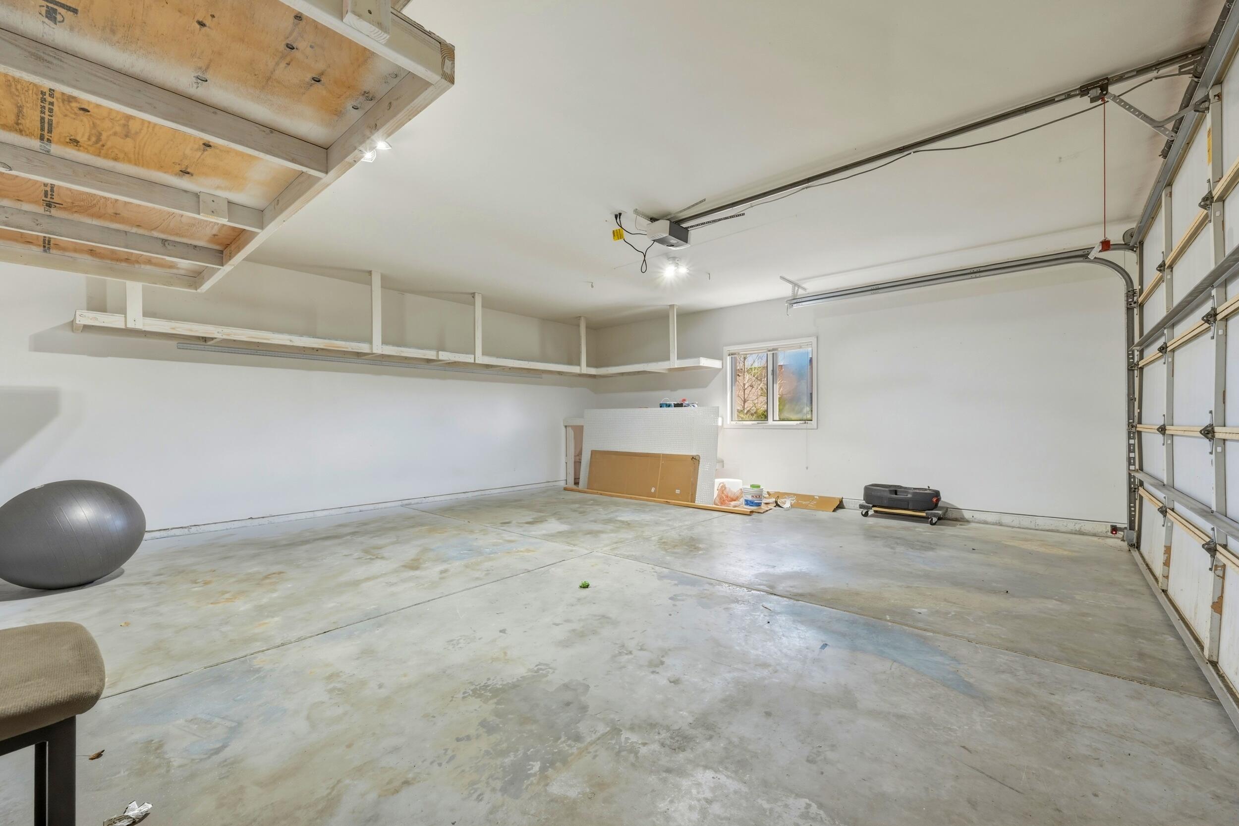 10 River Rock Road