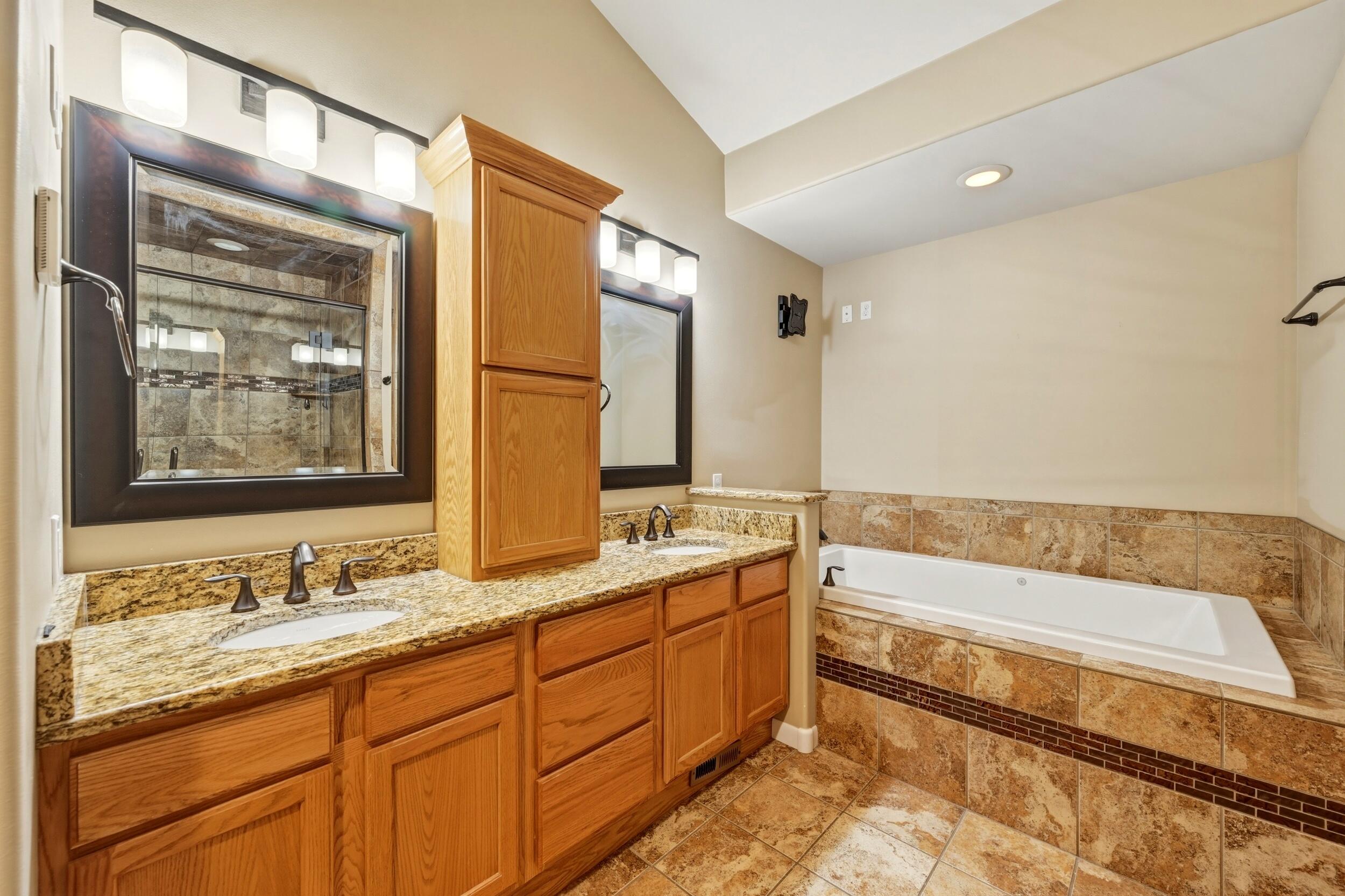 10 River Rock Road