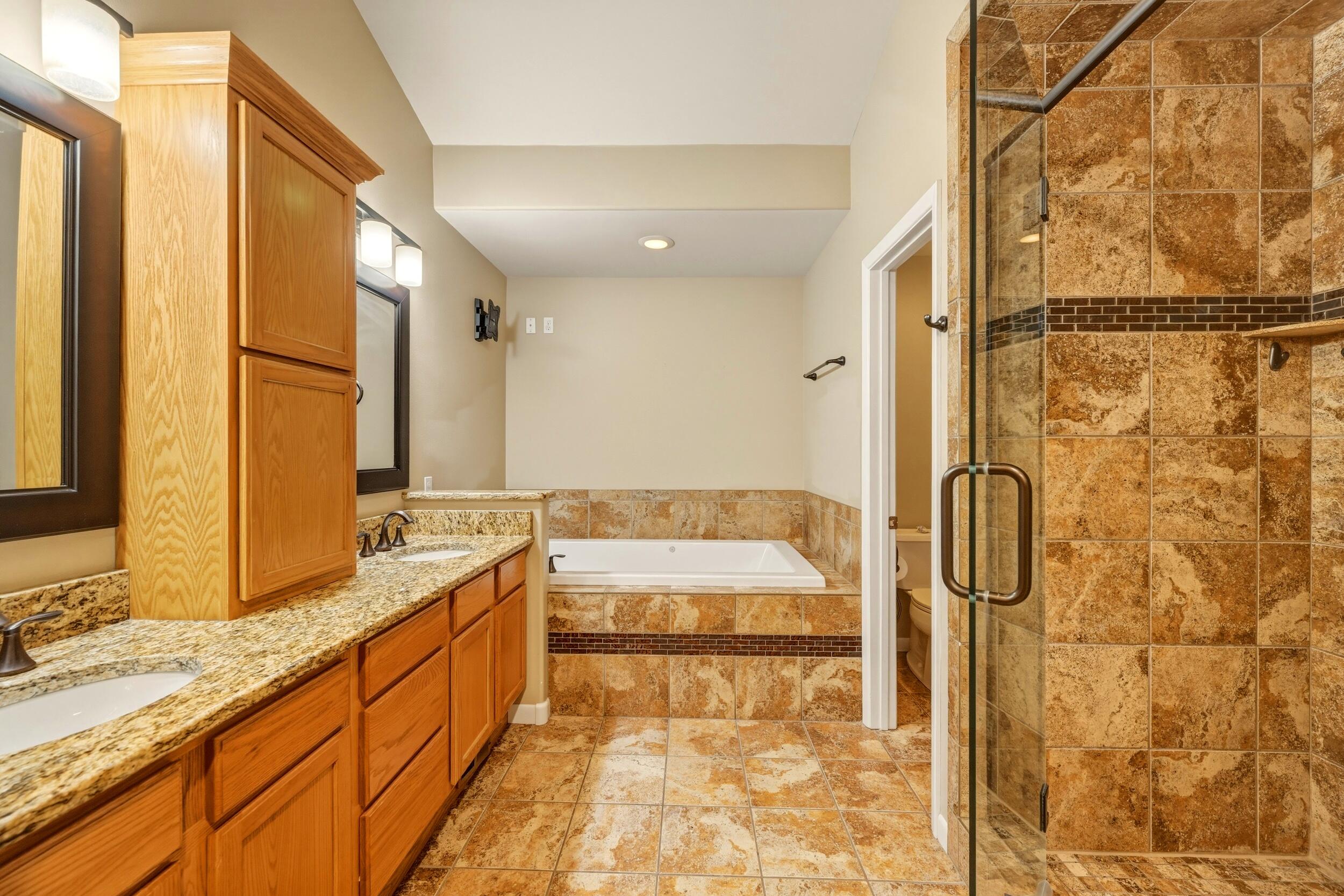 10 River Rock Road