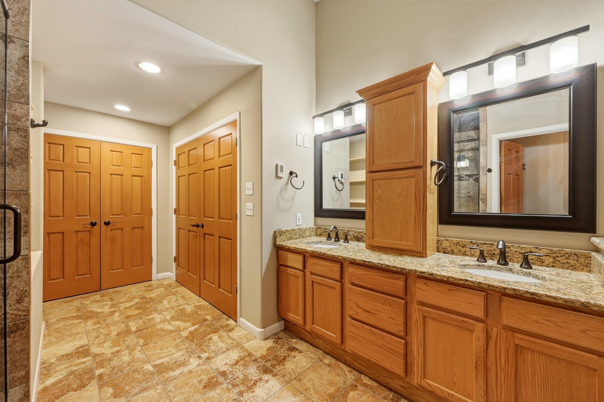 10 River Rock Road