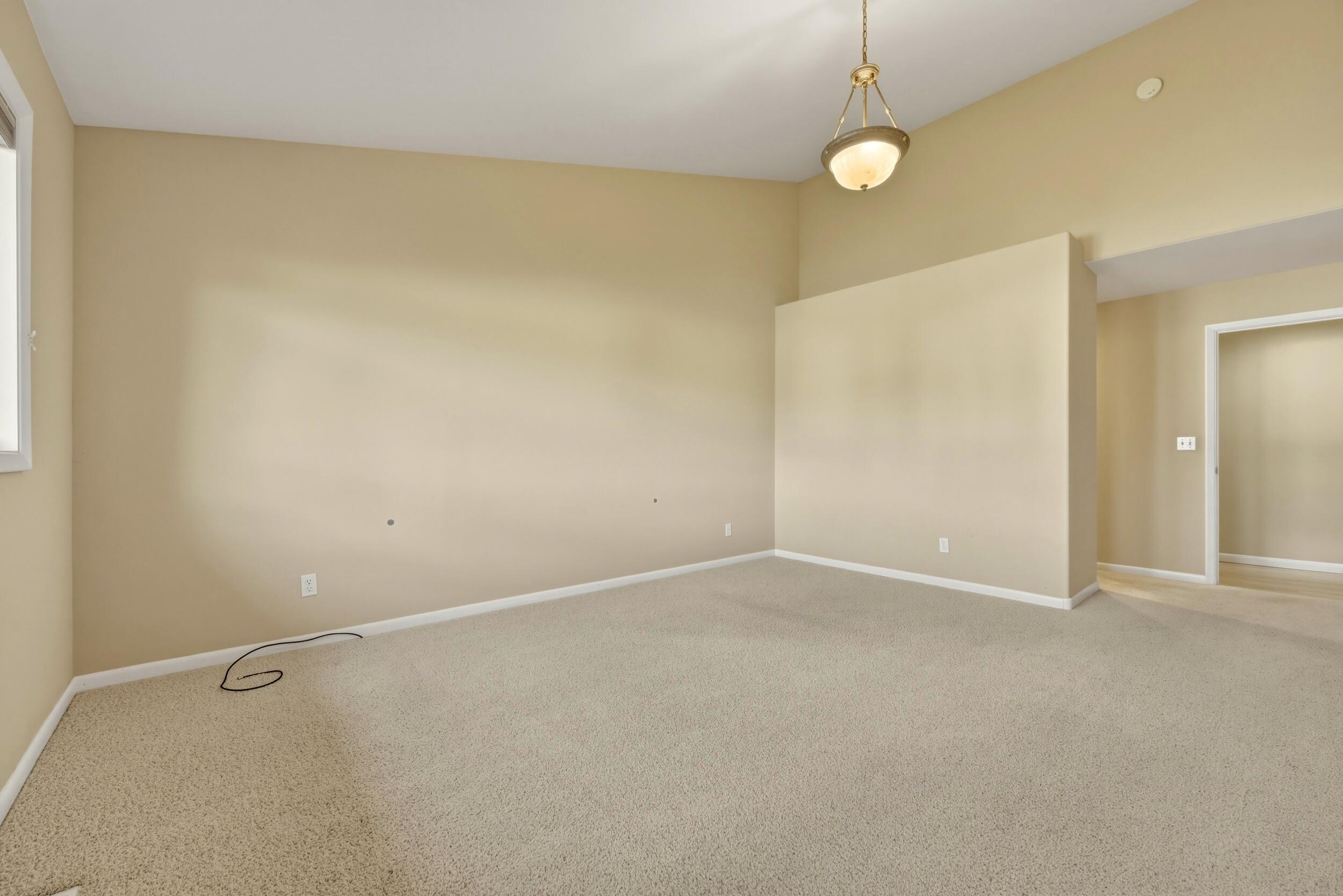 10 River Rock Road