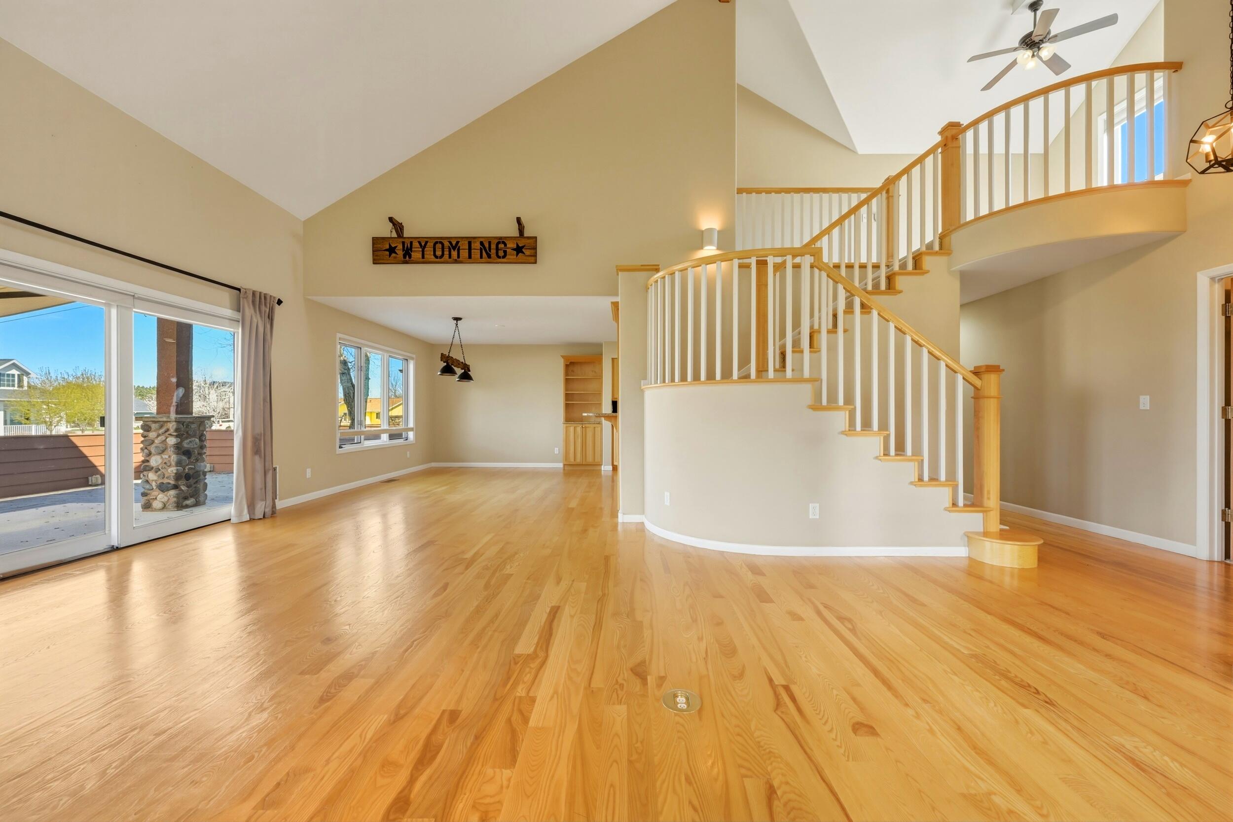 10 River Rock Road