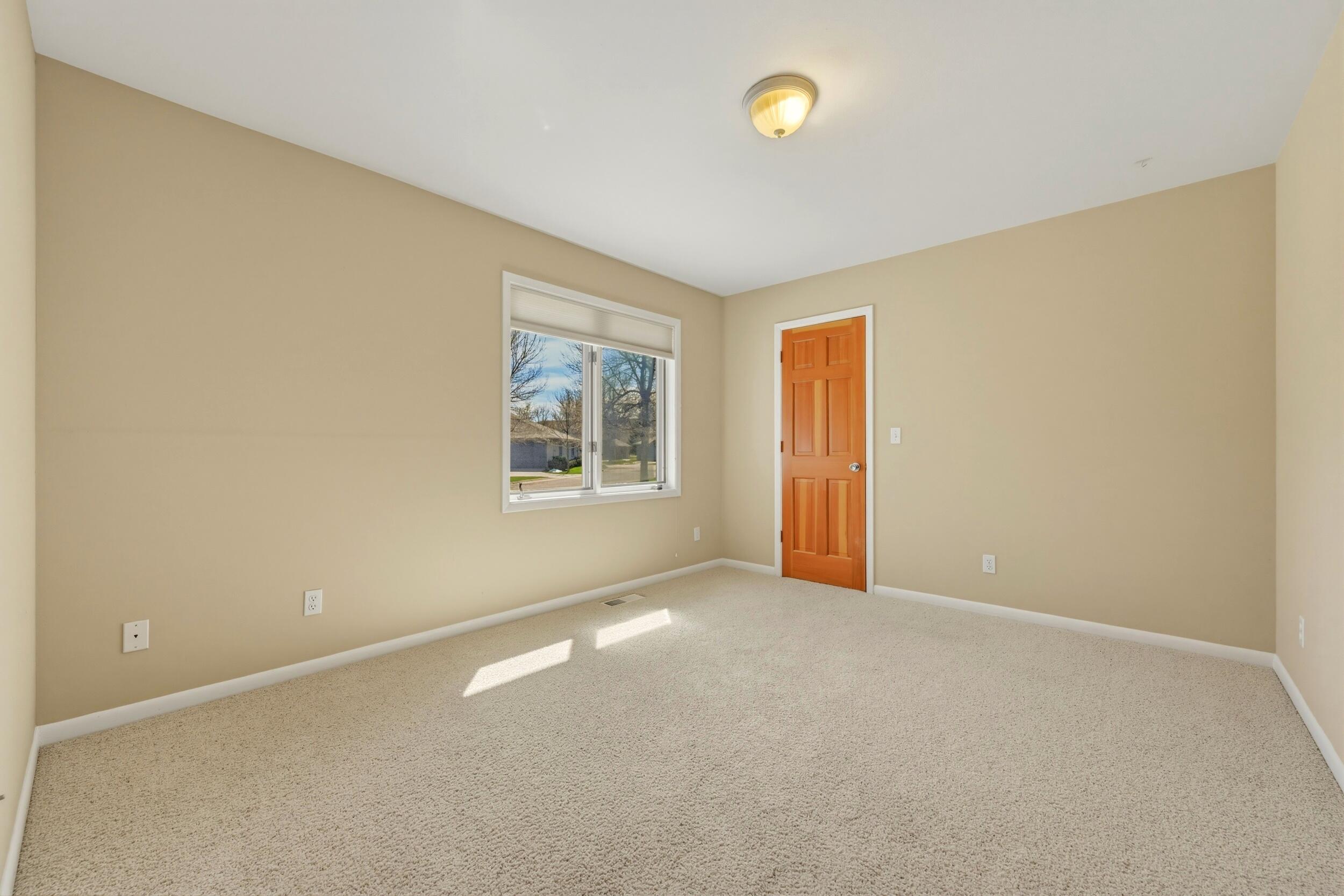 10 River Rock Road