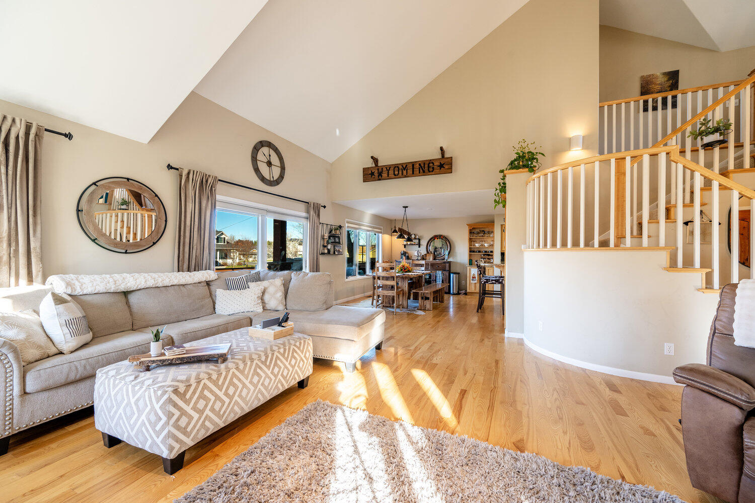 10 River Rock Road