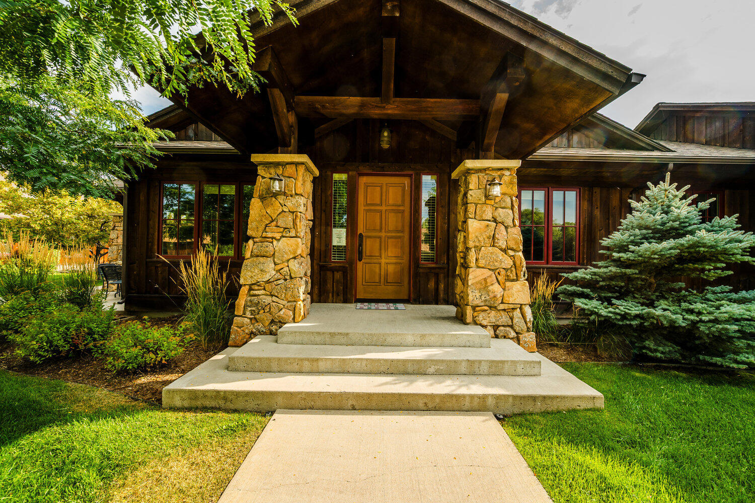 106 Cayuse Court