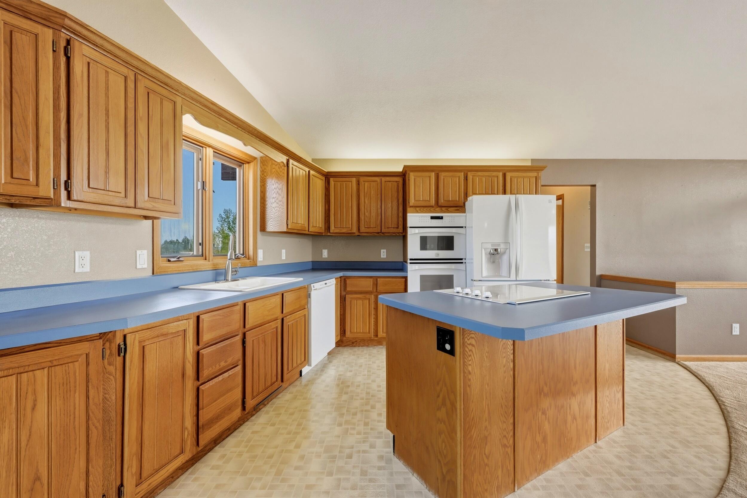 3145 W 5th Street