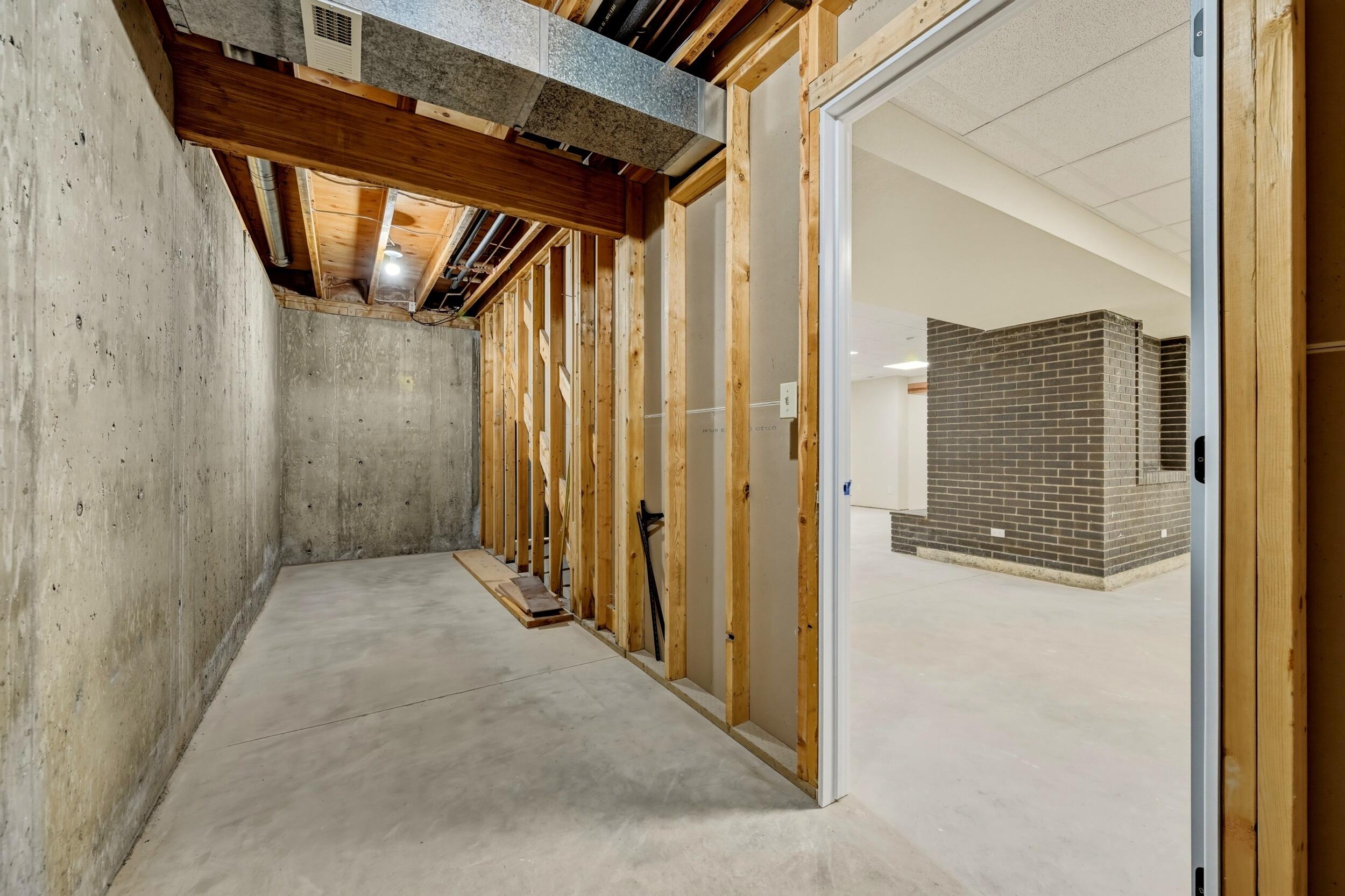 3145 W 5th Street