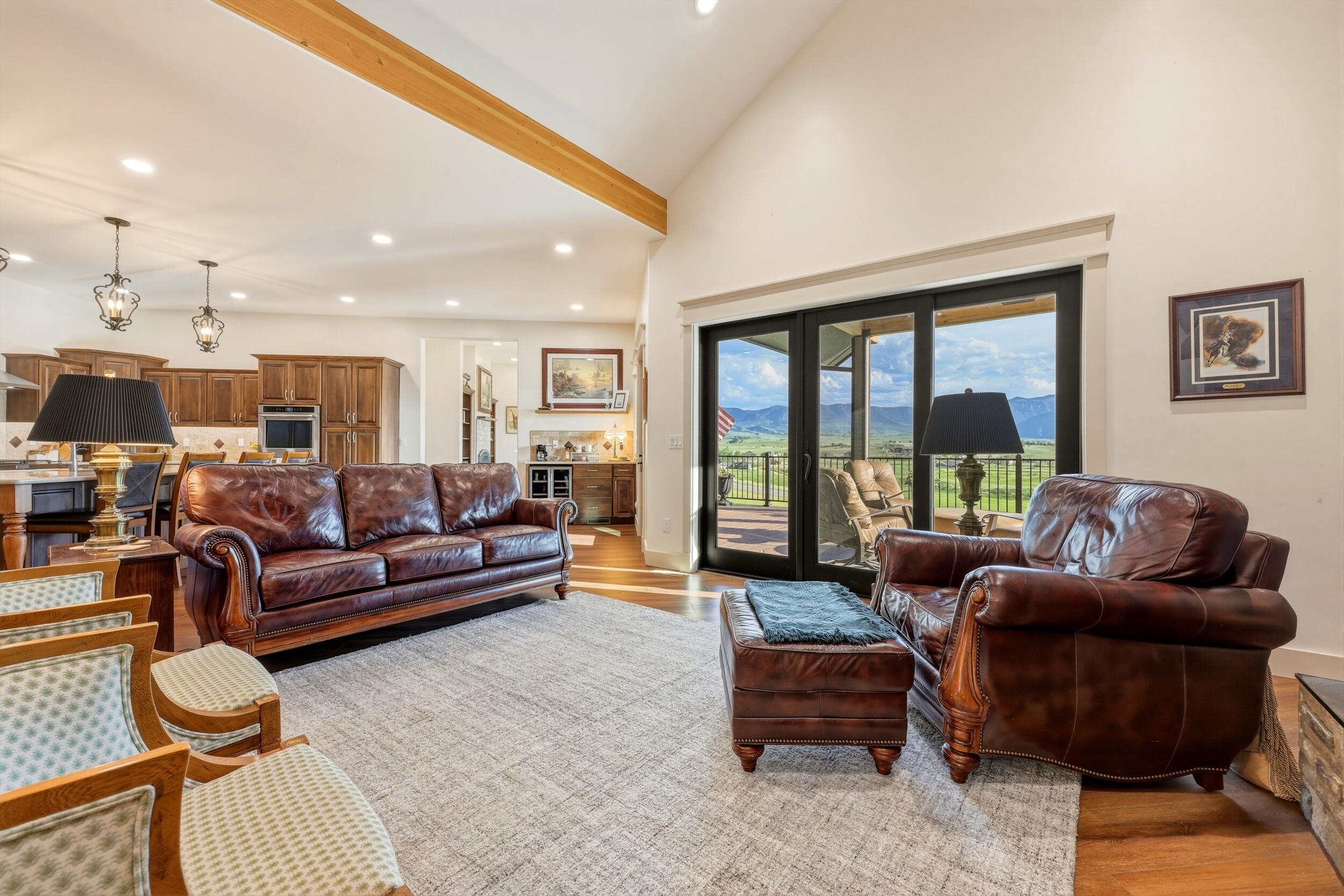 9 Range View Drive