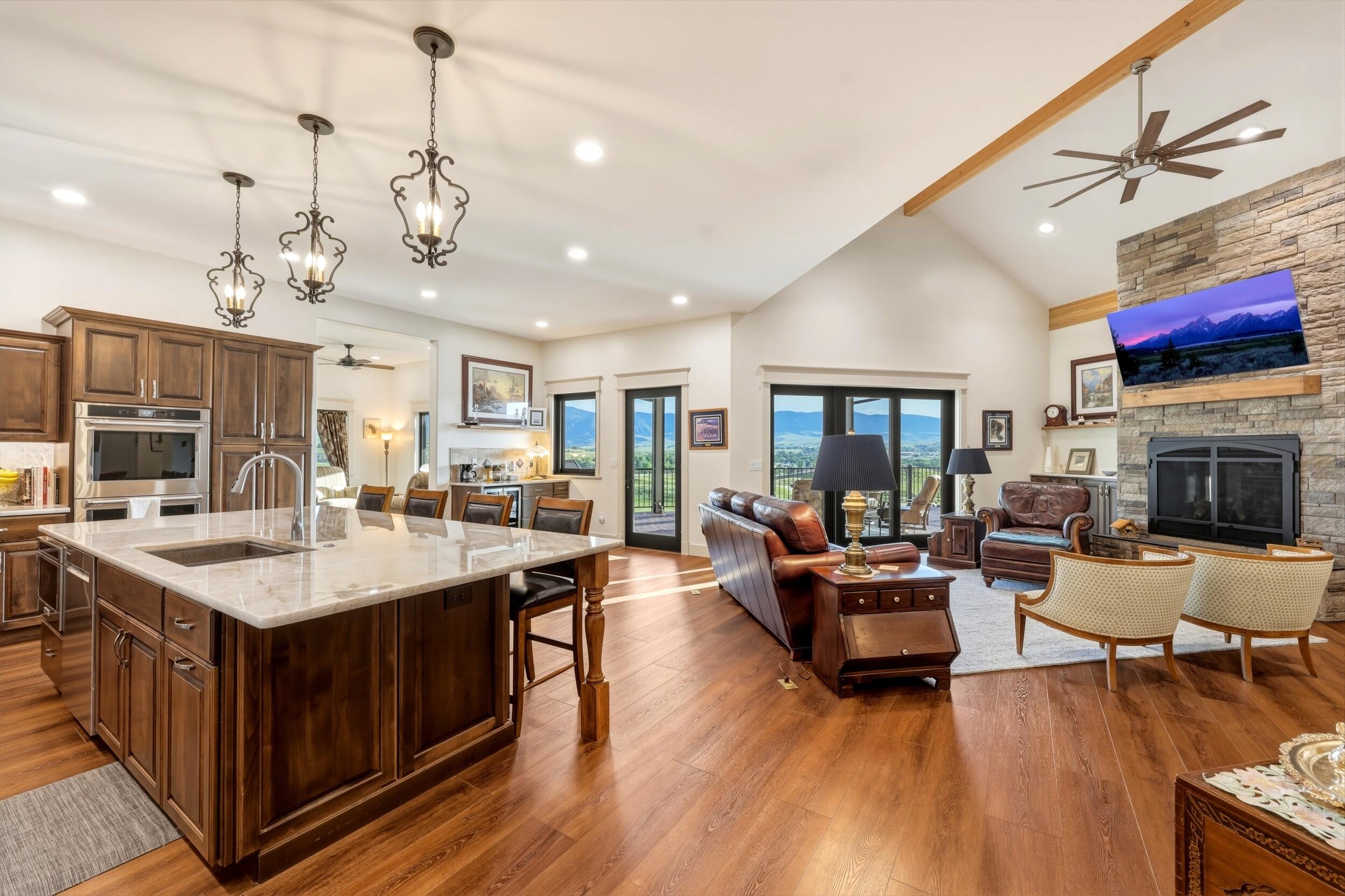 9 Range View Drive