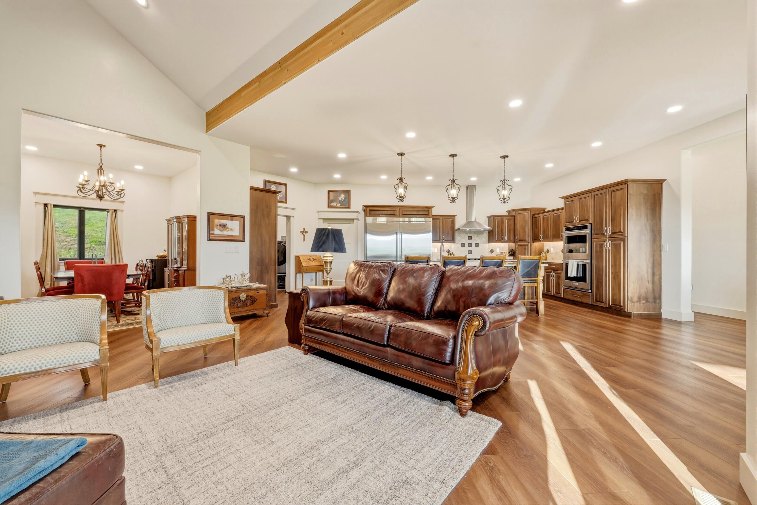 9 Range View Drive