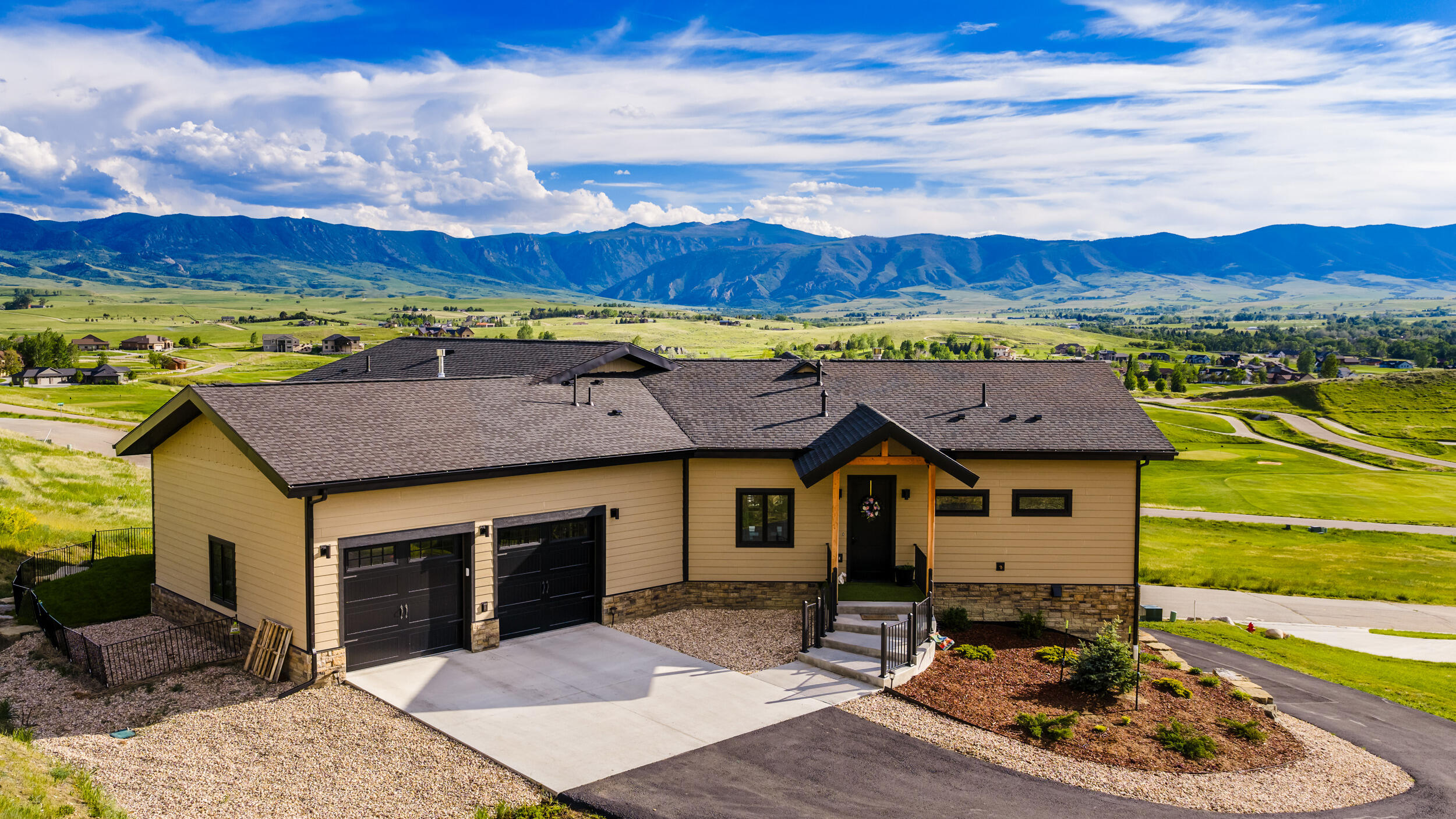 9 Range View Drive