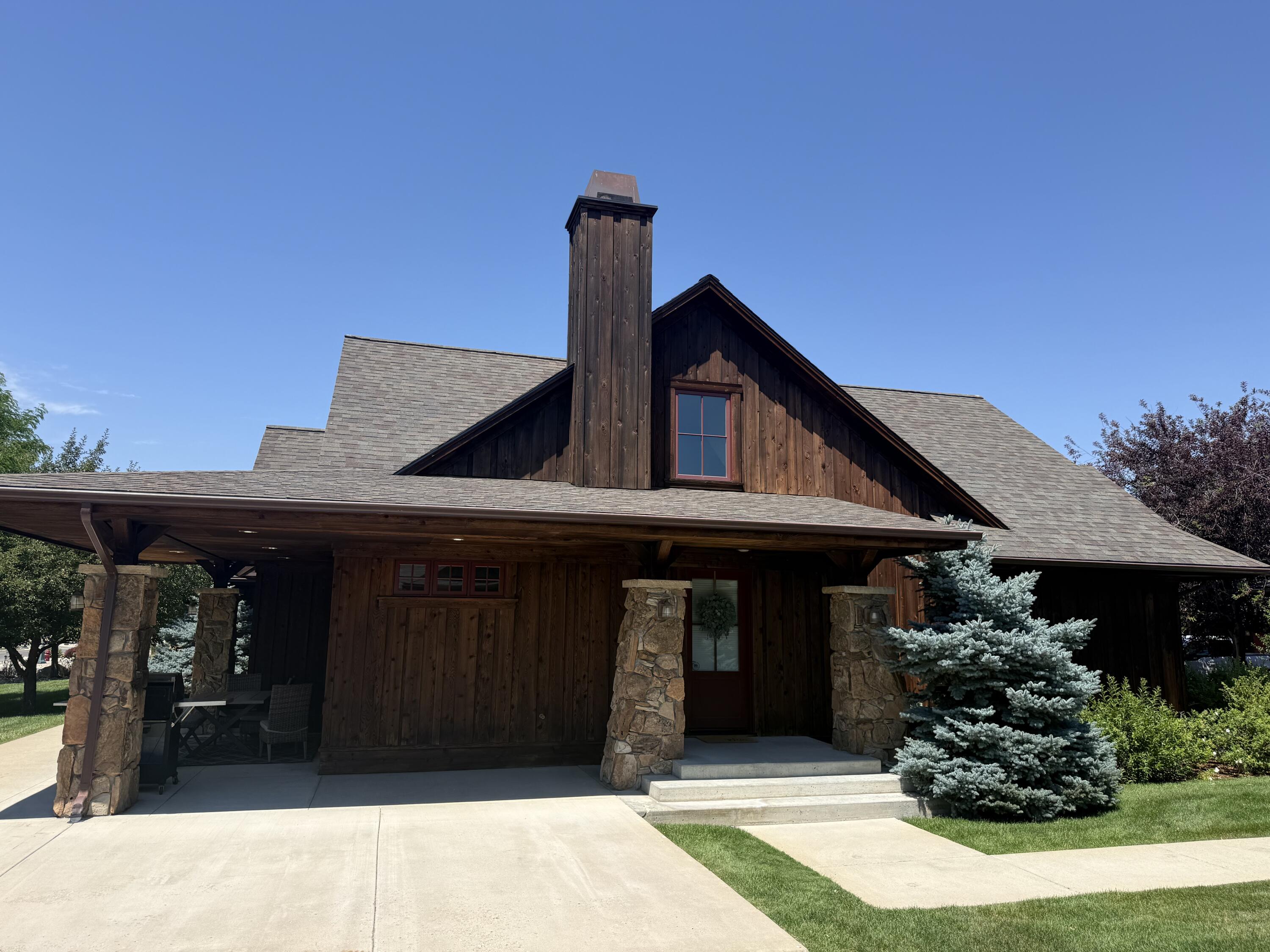 102 Cayuse Court