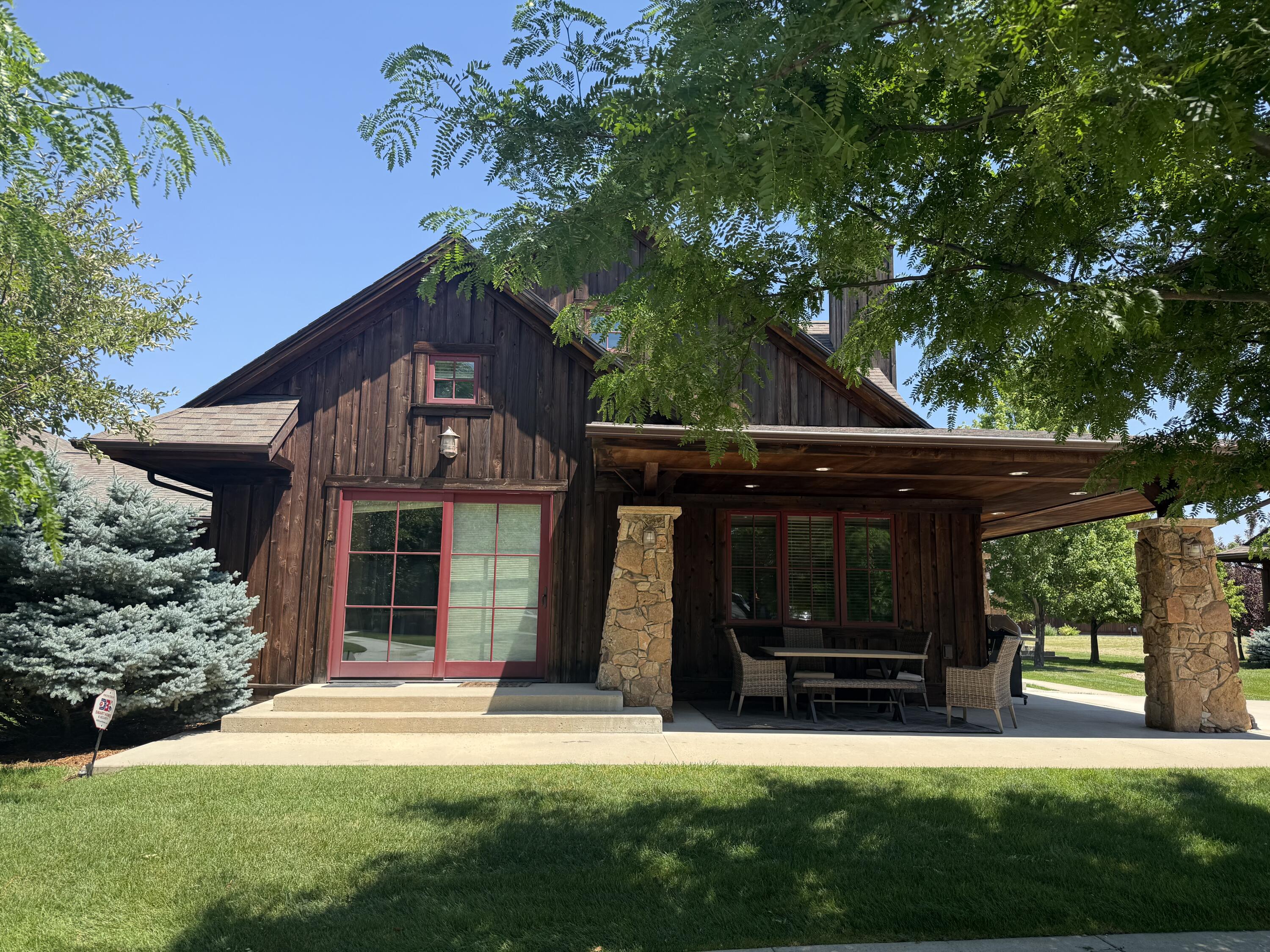 102 Cayuse Court