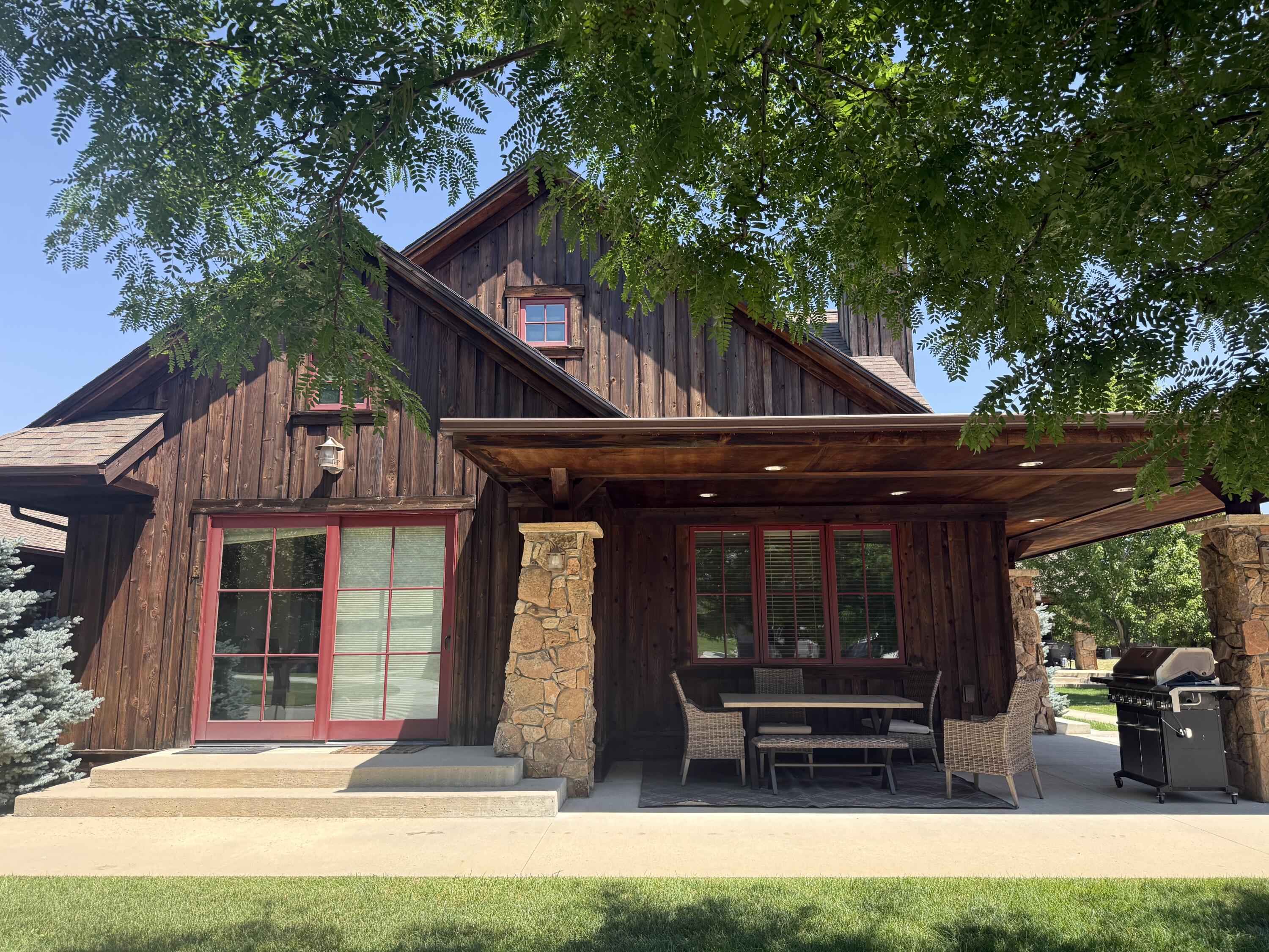 102 Cayuse Court