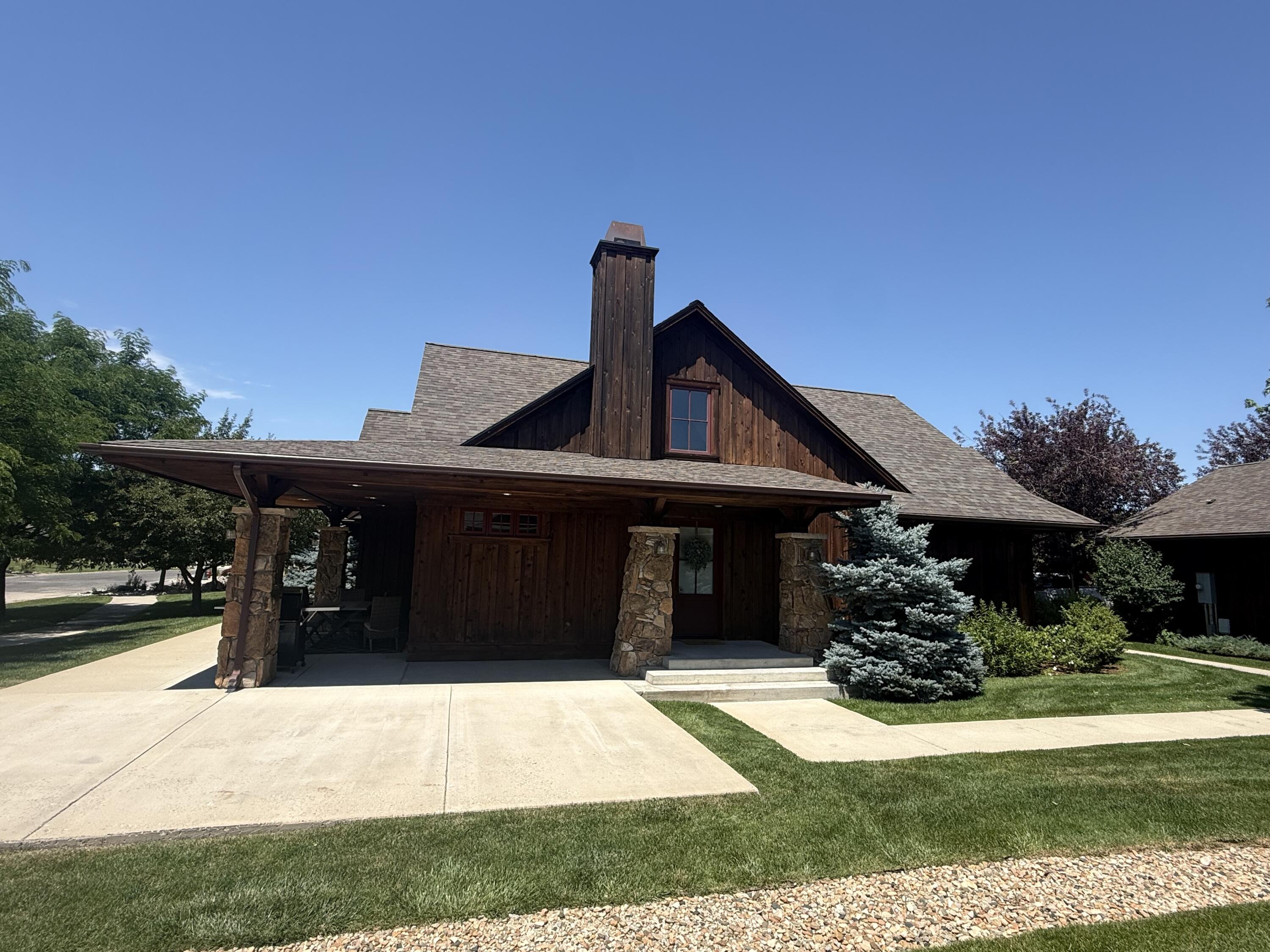 102 Cayuse Court