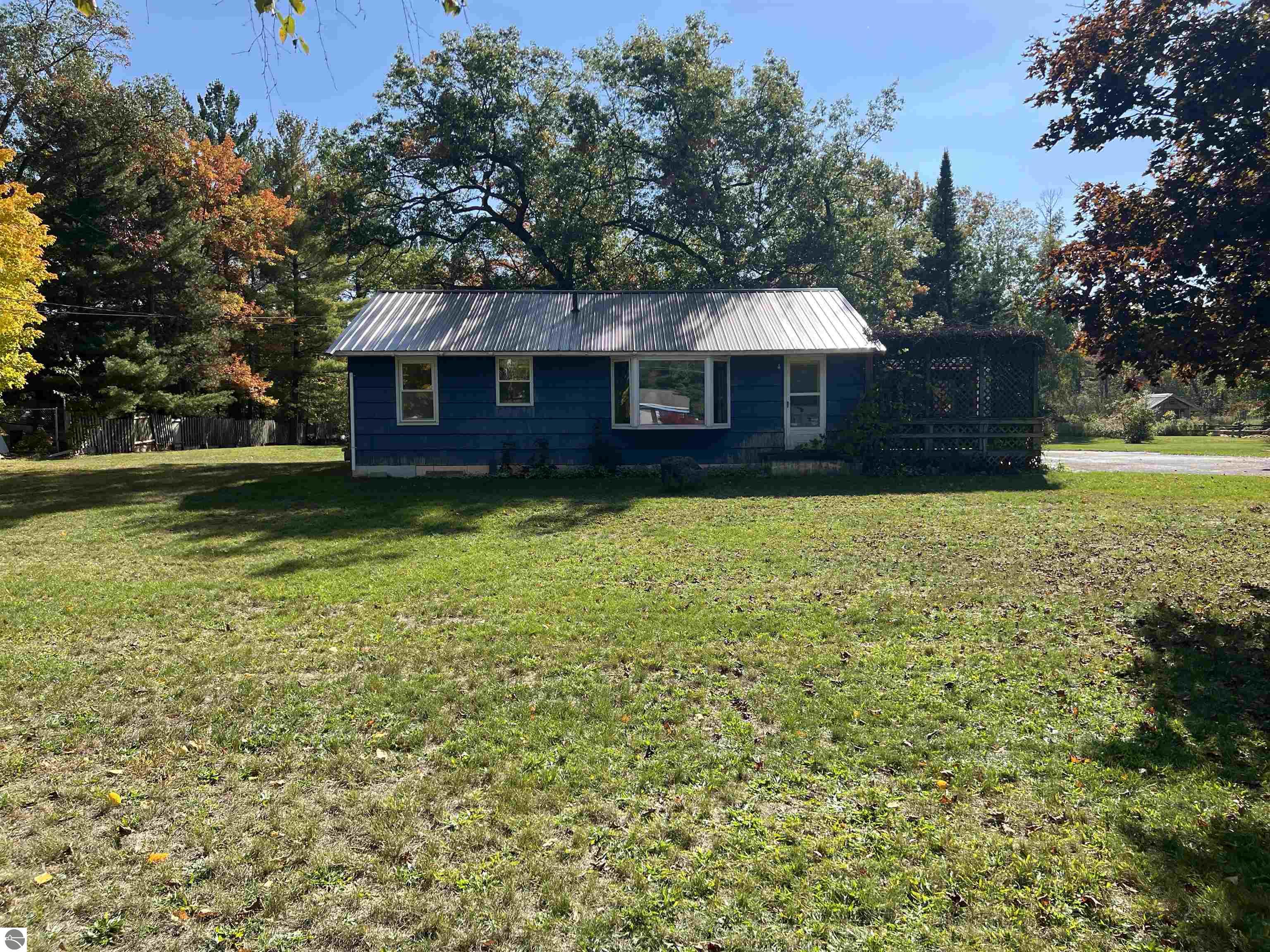 1764 Poplar Place