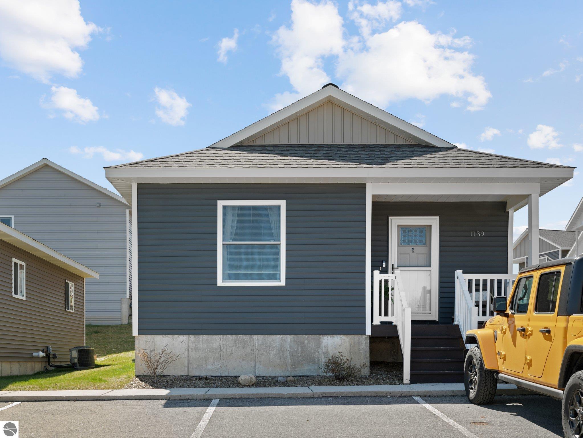 1139 Olive Place