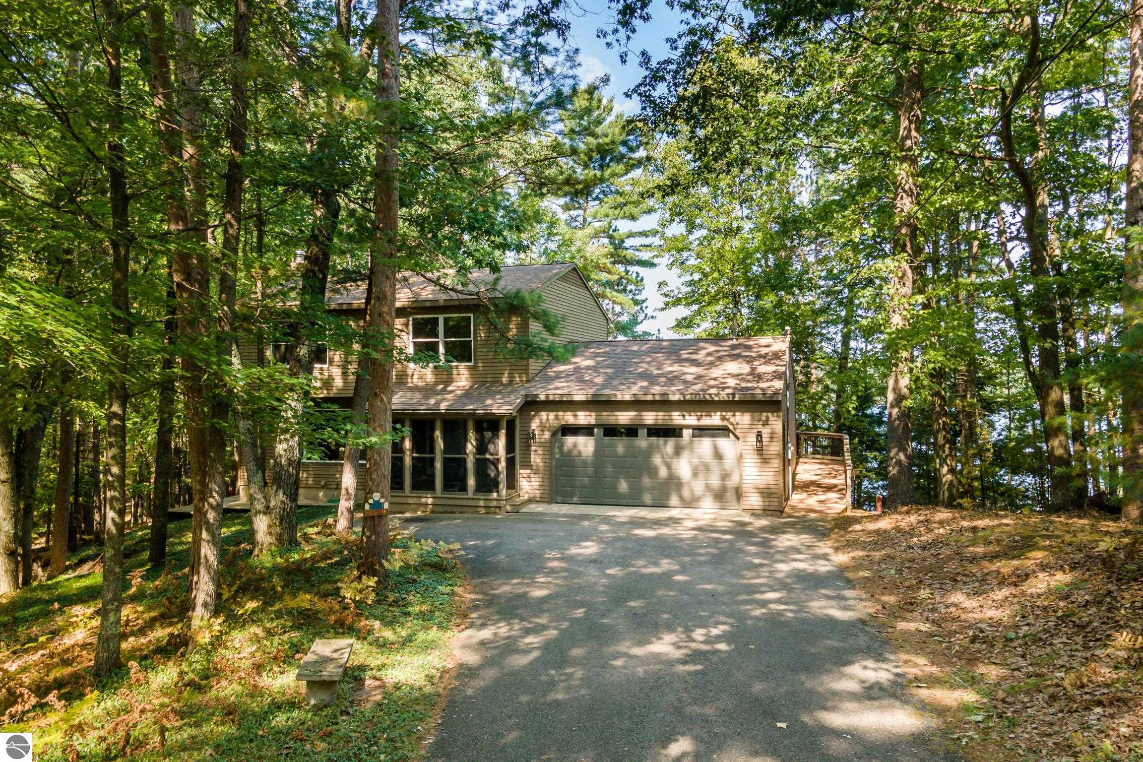 2233 Gibbs Road