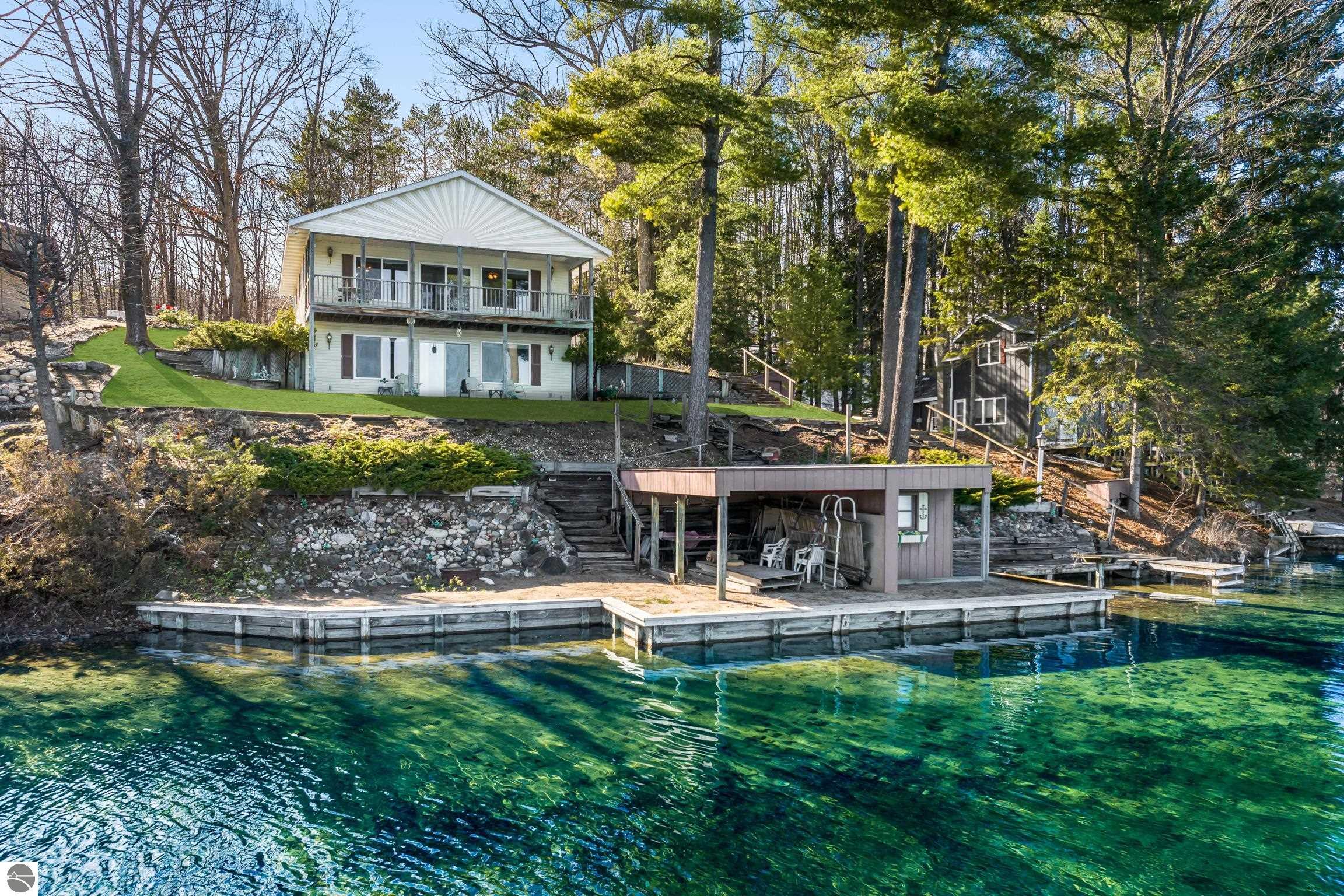 1877 Pinehurst Trail