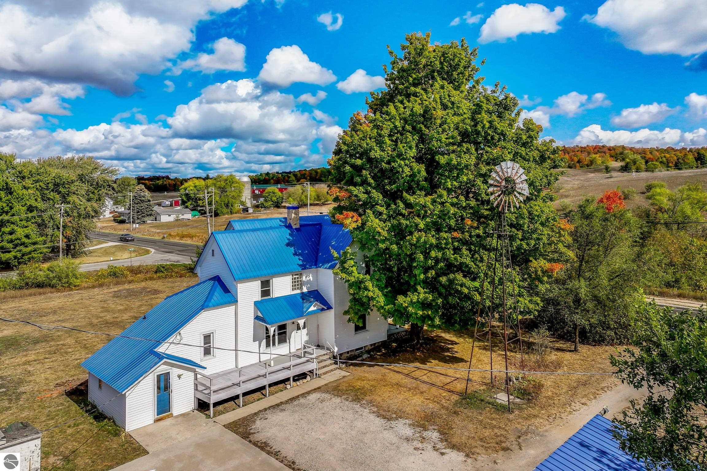 9304 S Lake Leelanau