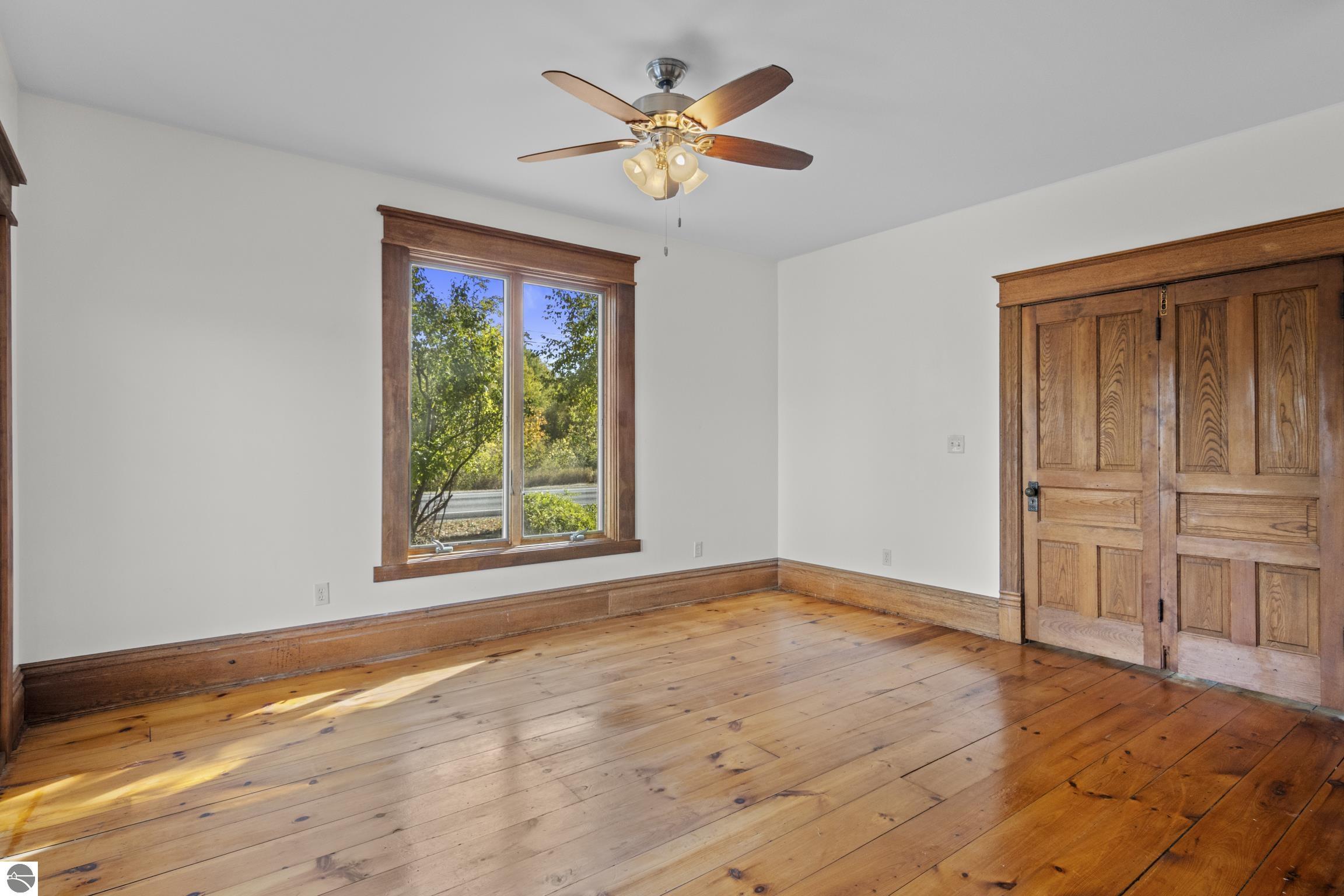 9304 S Lake Leelanau