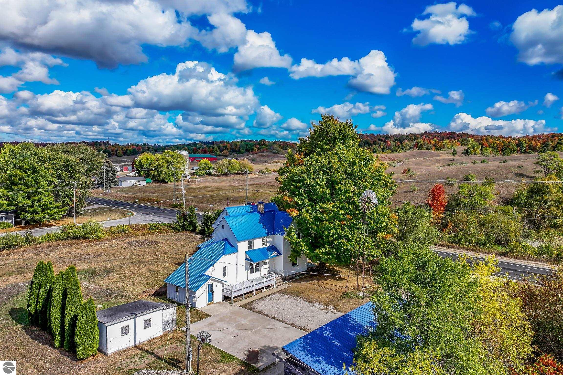 9304 S Lake Leelanau