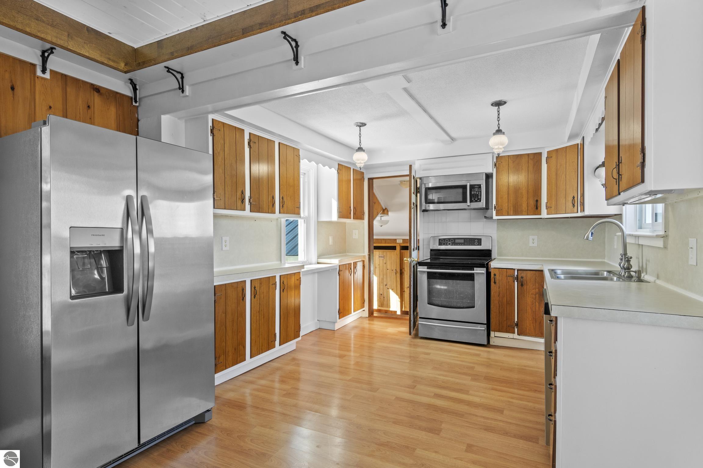 9304 S Lake Leelanau