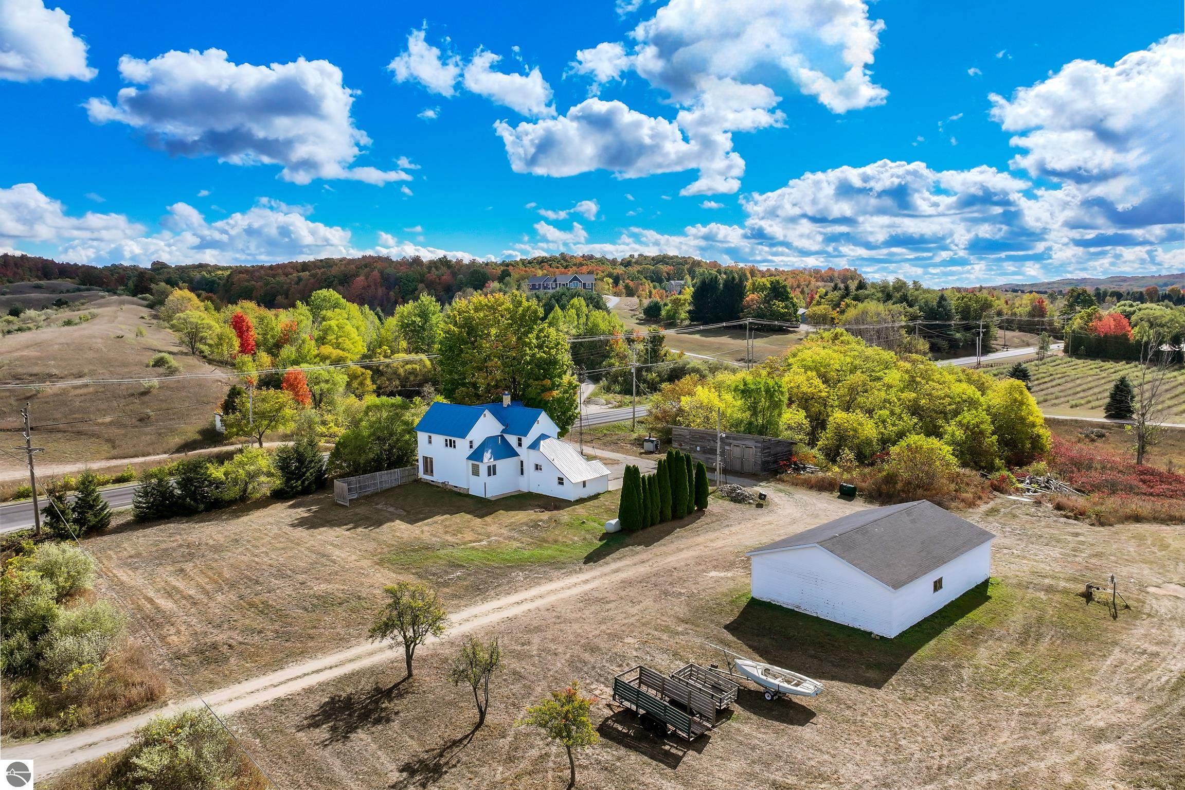 9304 S Lake Leelanau