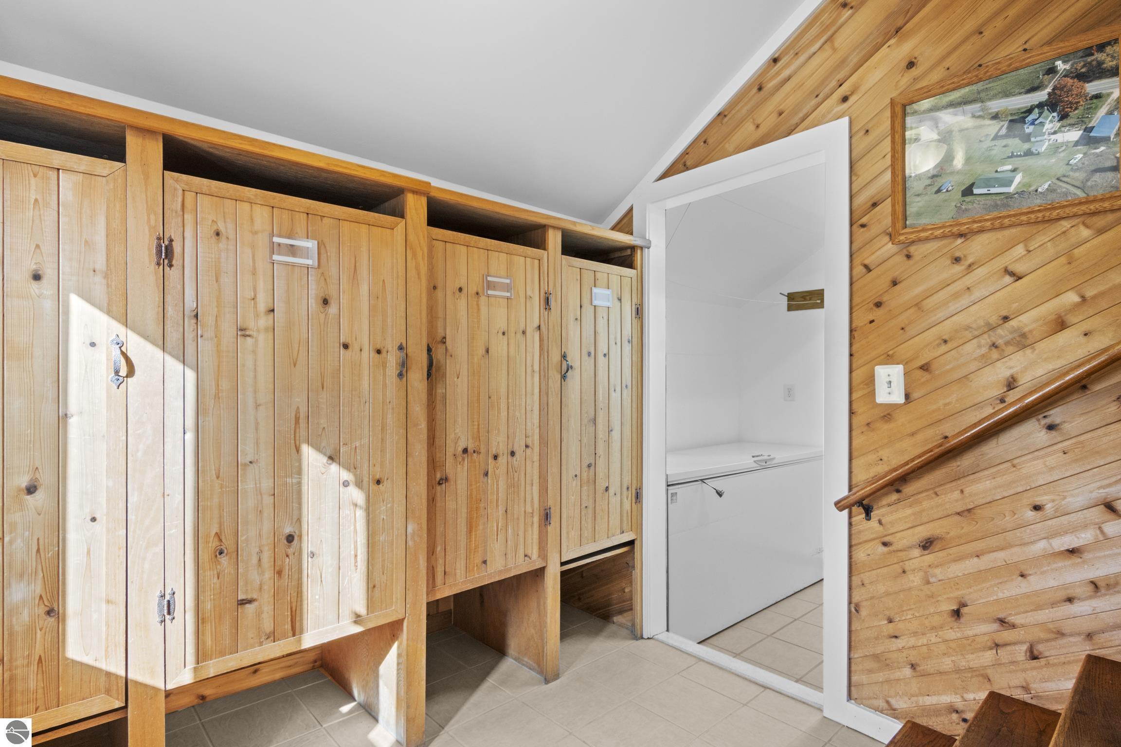9304 S Lake Leelanau