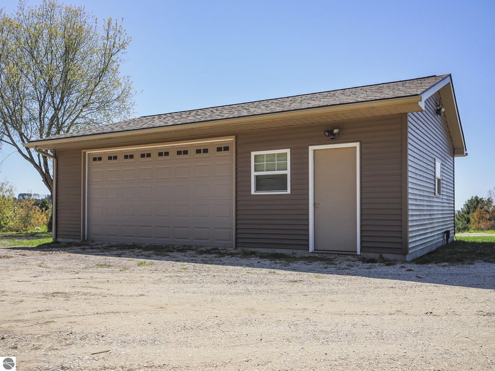 10300 Vista Ridge Drive, Alden