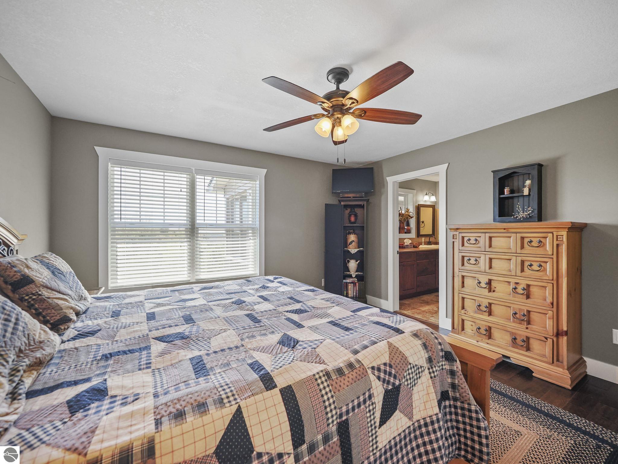 10300 Vista Ridge Drive, Alden