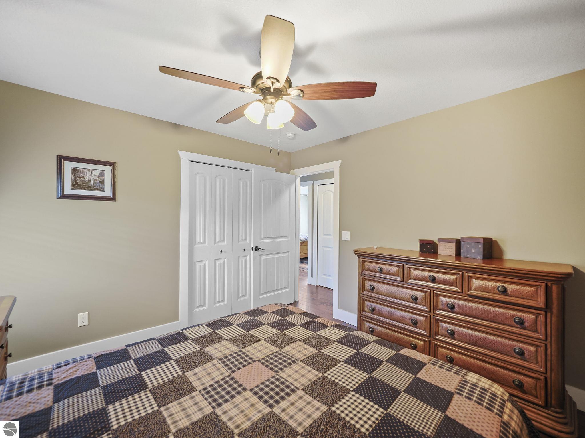 10300 Vista Ridge Drive, Alden