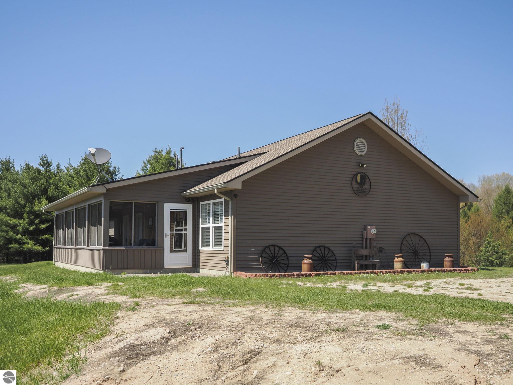 10300 Vista Ridge Drive, Alden