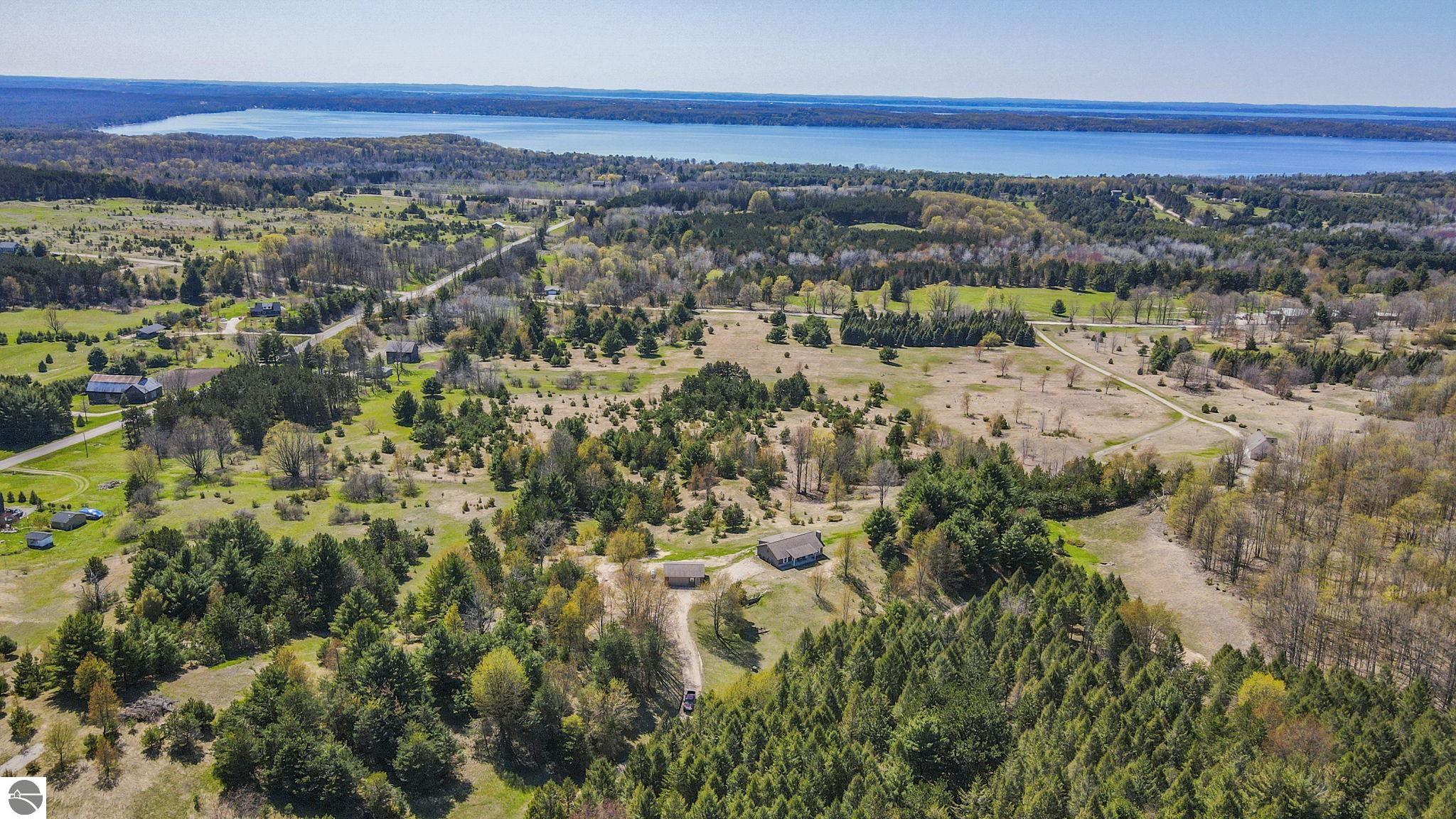 10300 Vista Ridge Drive, Alden