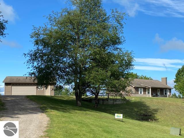 10300 Vista Ridge Drive, Alden