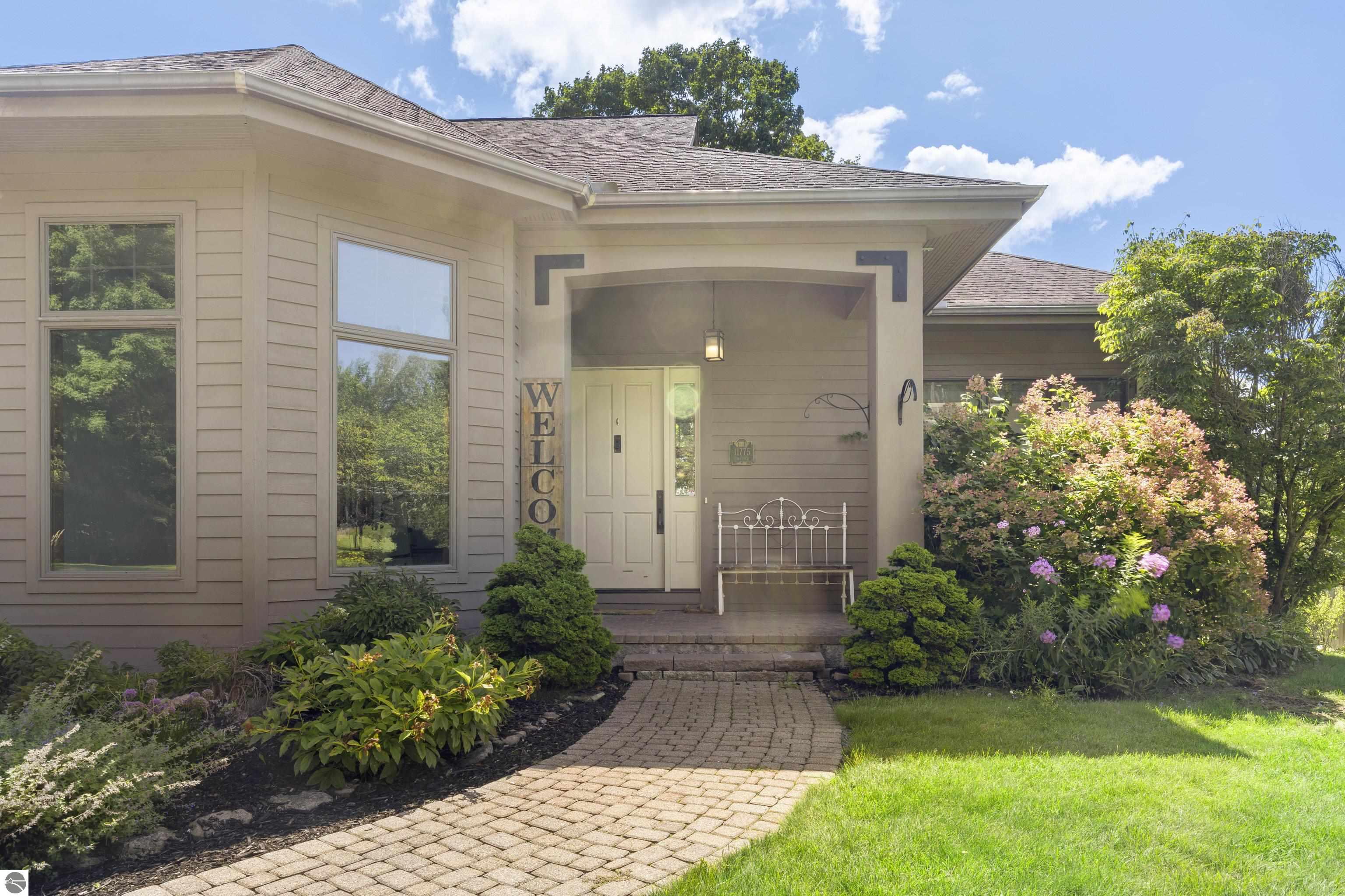 11775 Golfview Drive